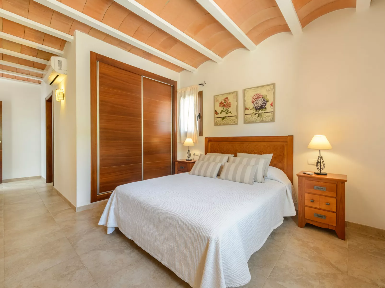 VILLA LUNA - Drinnen