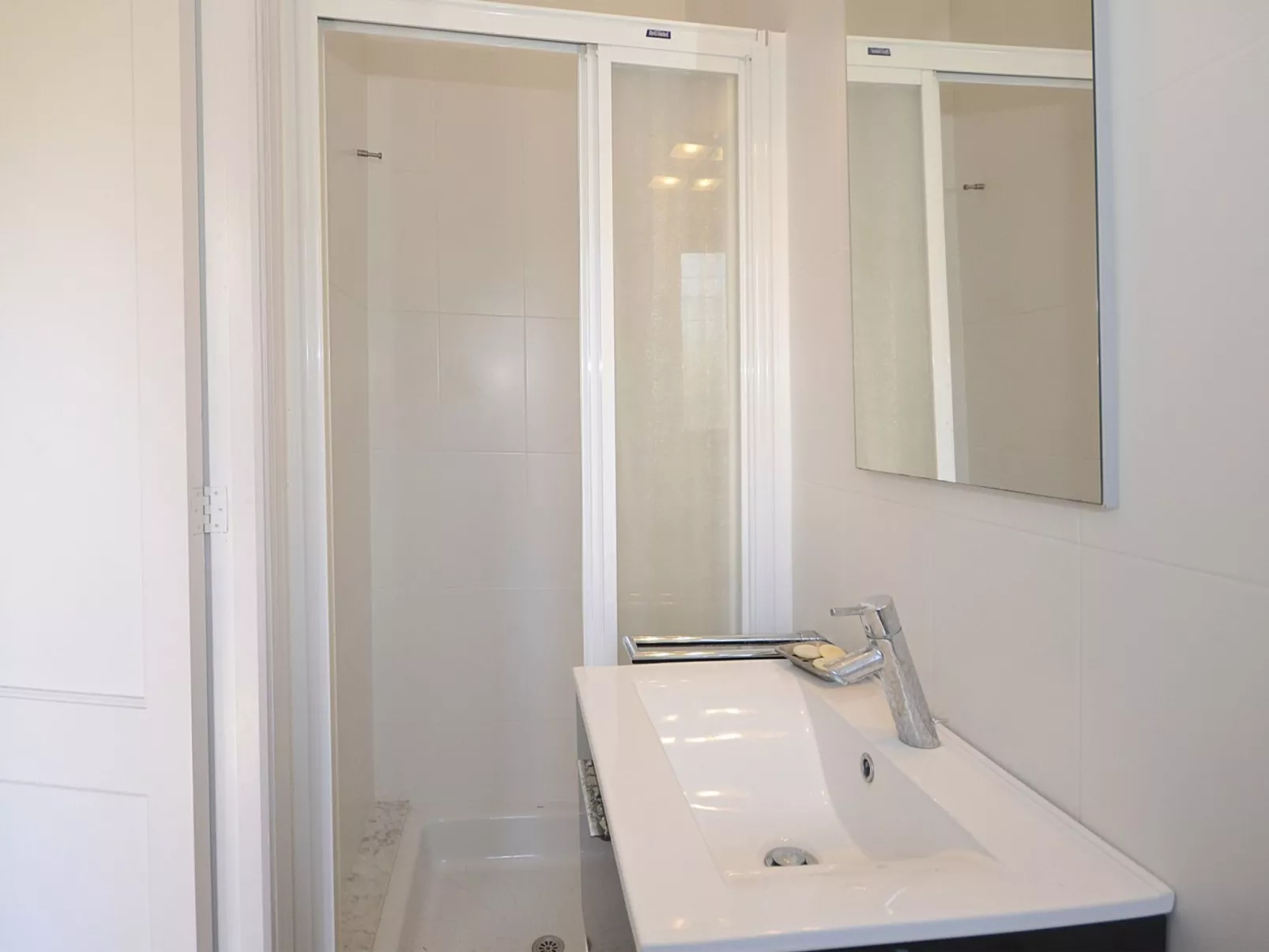 Llenaire - Xata - Inside