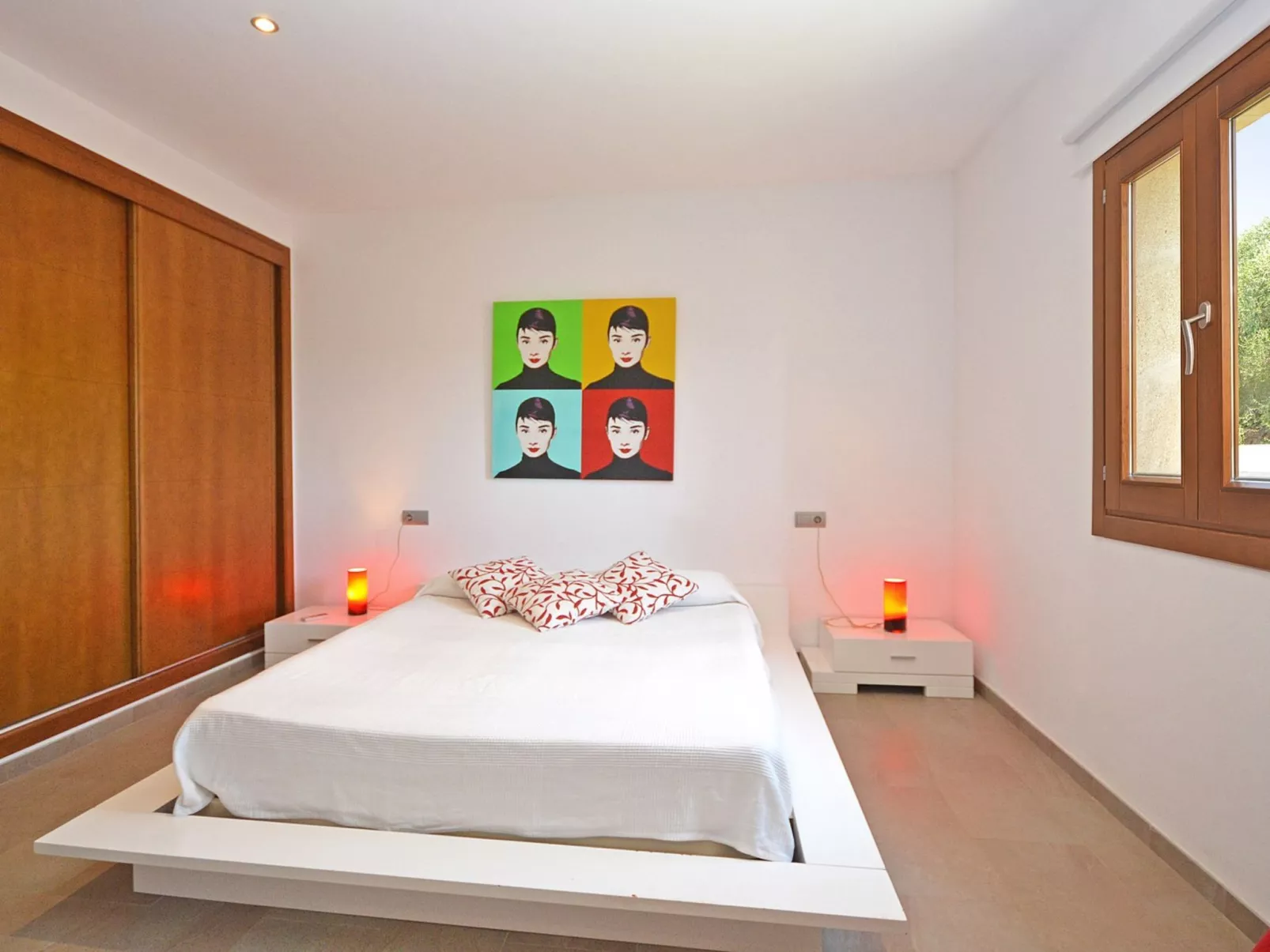 Santa Maria - Drinnen