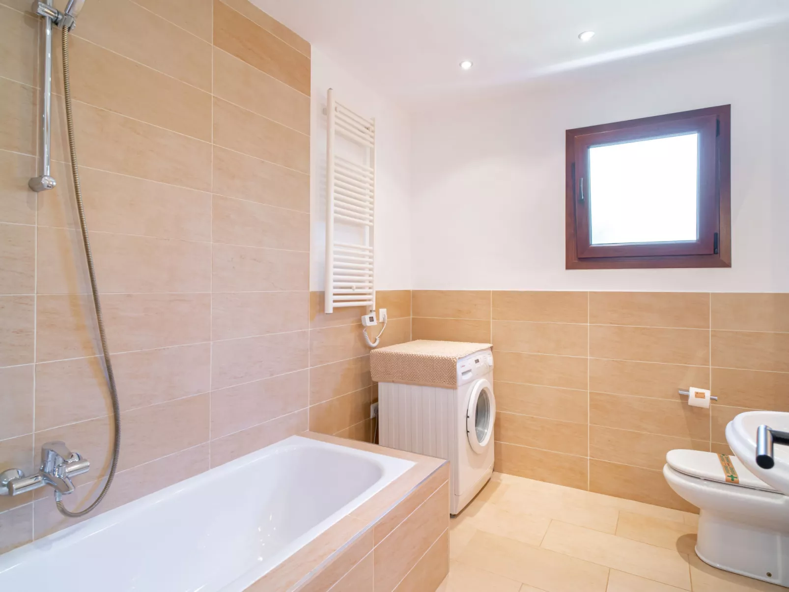 Villa Grand Pool Terrace by Casasol - Drinnen