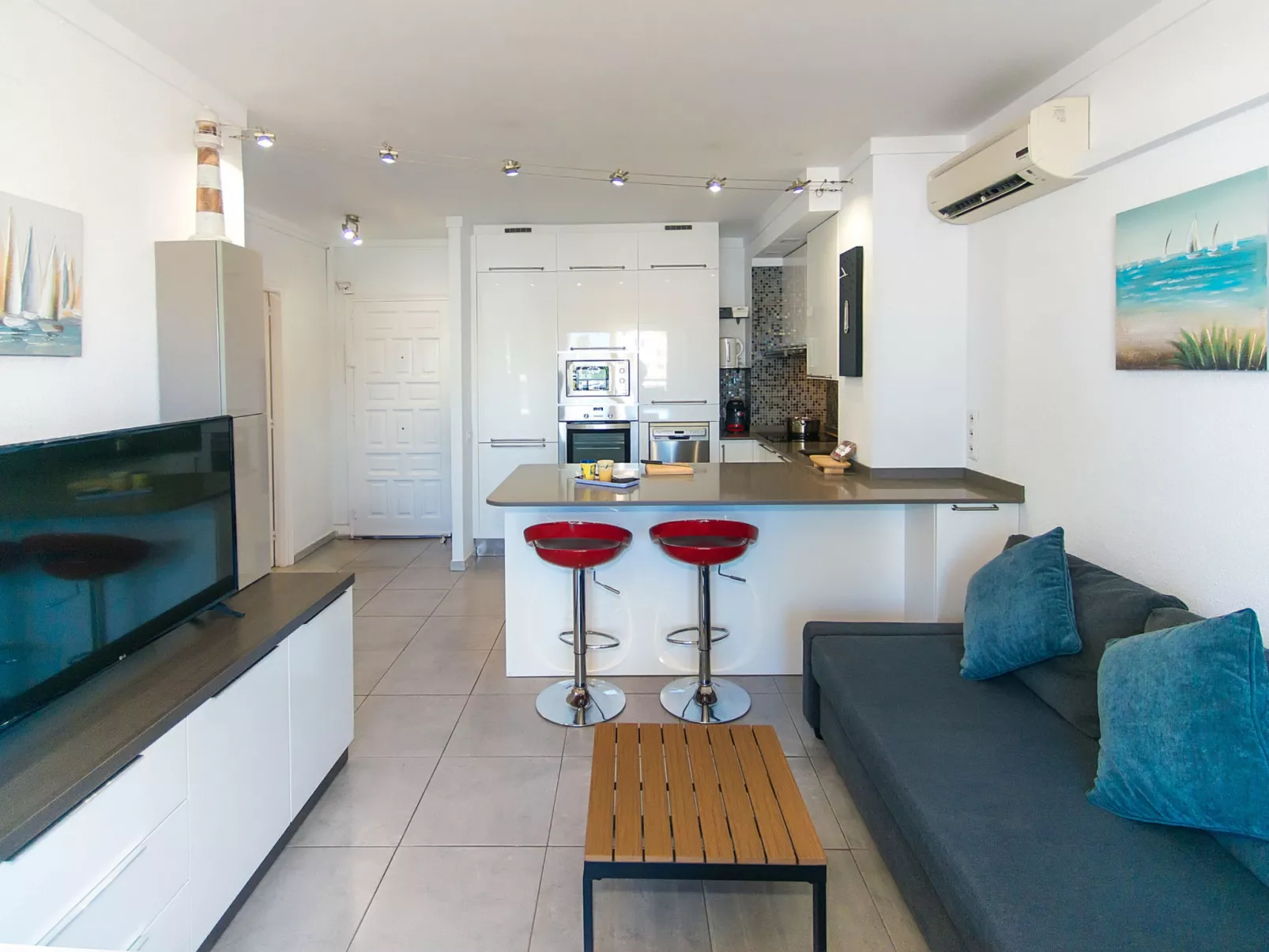 WELCS APARTAMENTO 059 EMP con vista al canal - Dedans