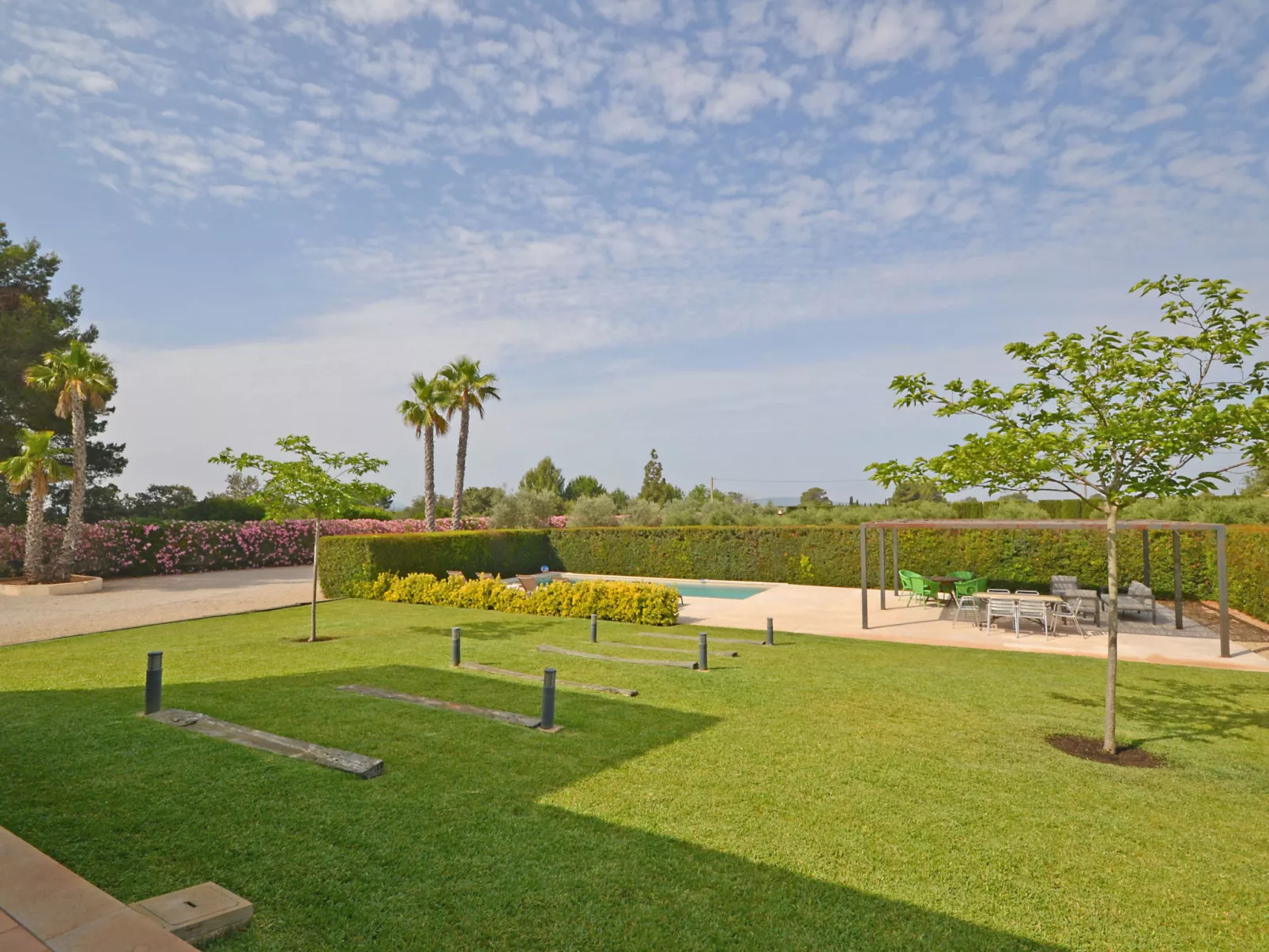 Ses Nines - Draußen