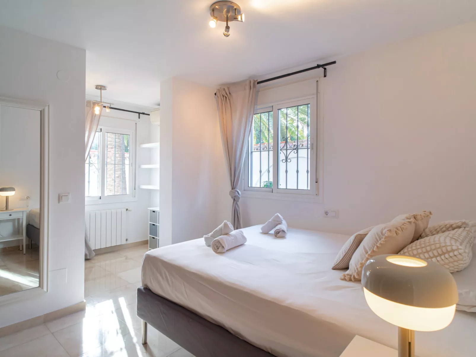 Villa Grande Luxe Private Pool by Casasol - Drinnen