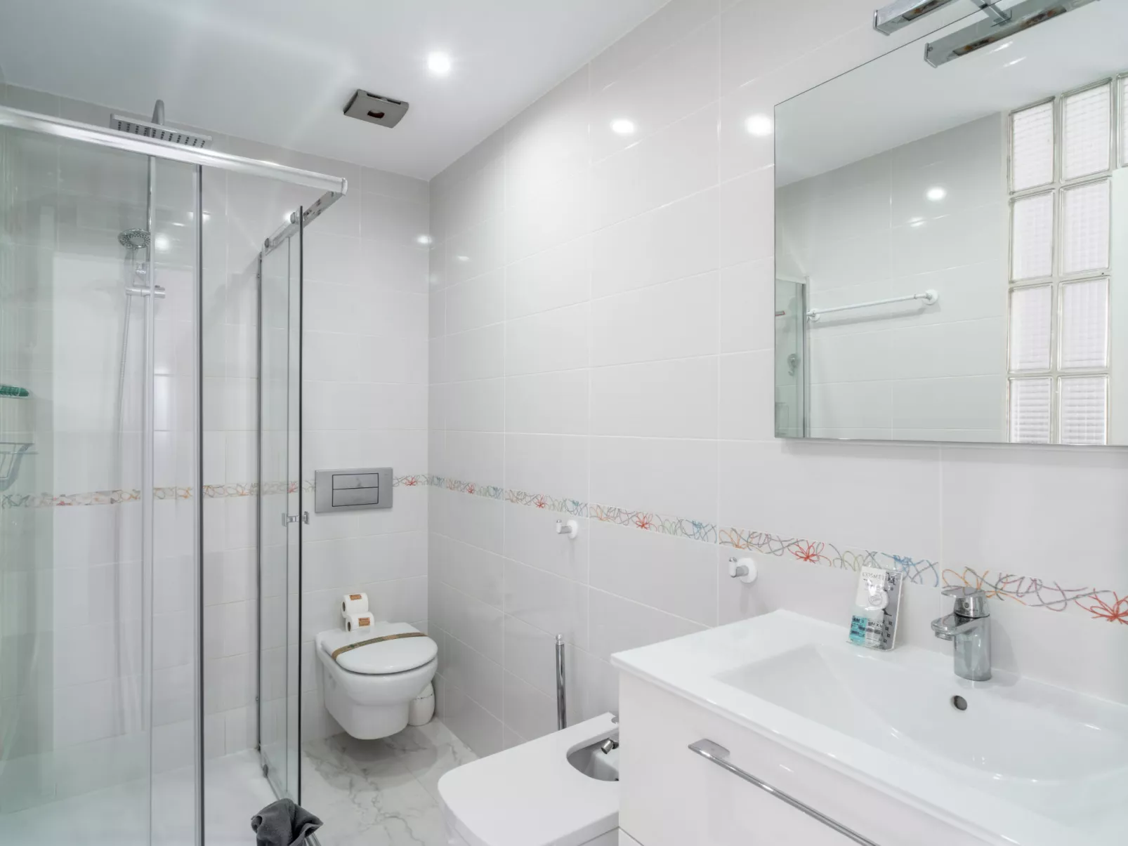 Los Aguacates Bellavista by Casasol - Inside