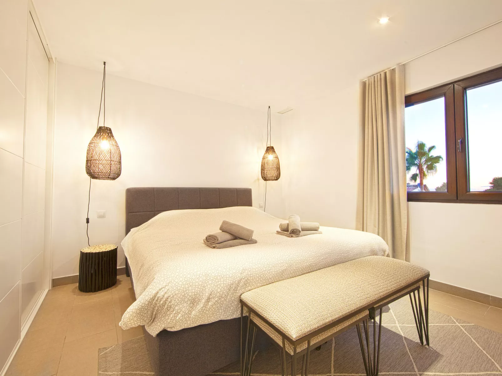 Modern Villa close to Costabella beach - Inside