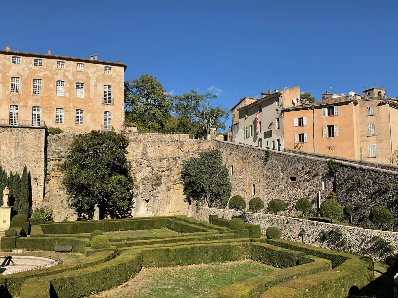 Lou Cigaloun - Dehors