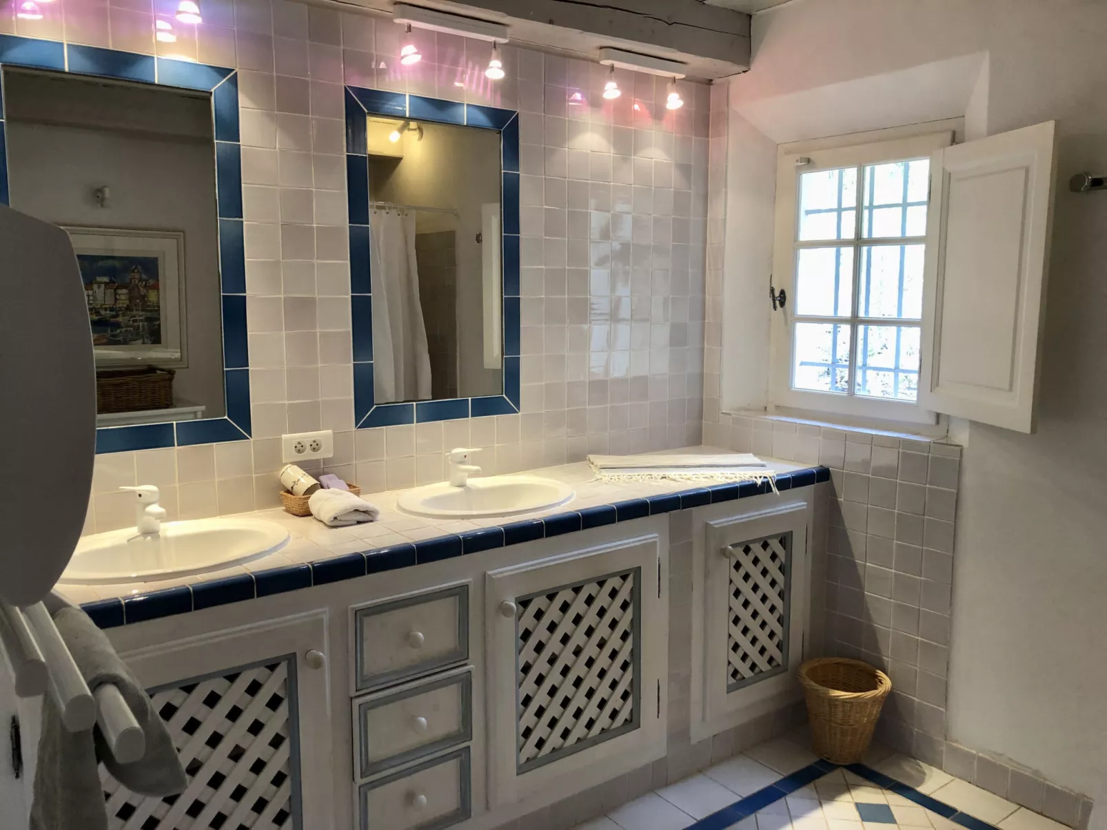 LES 2 PALMIERS - Drinnen