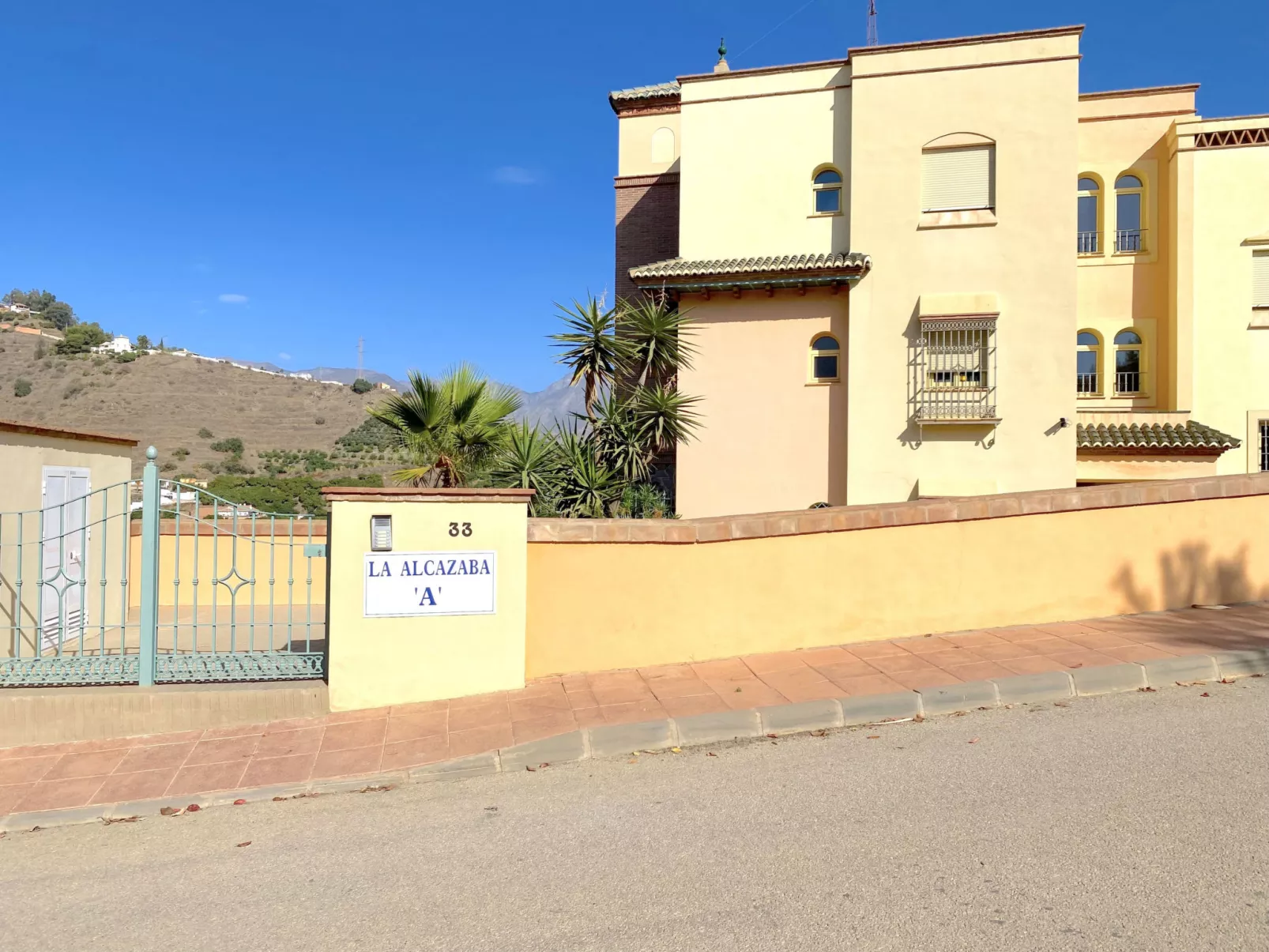 Tamango Hill Alcazaba A 1B by Casasol - Outside