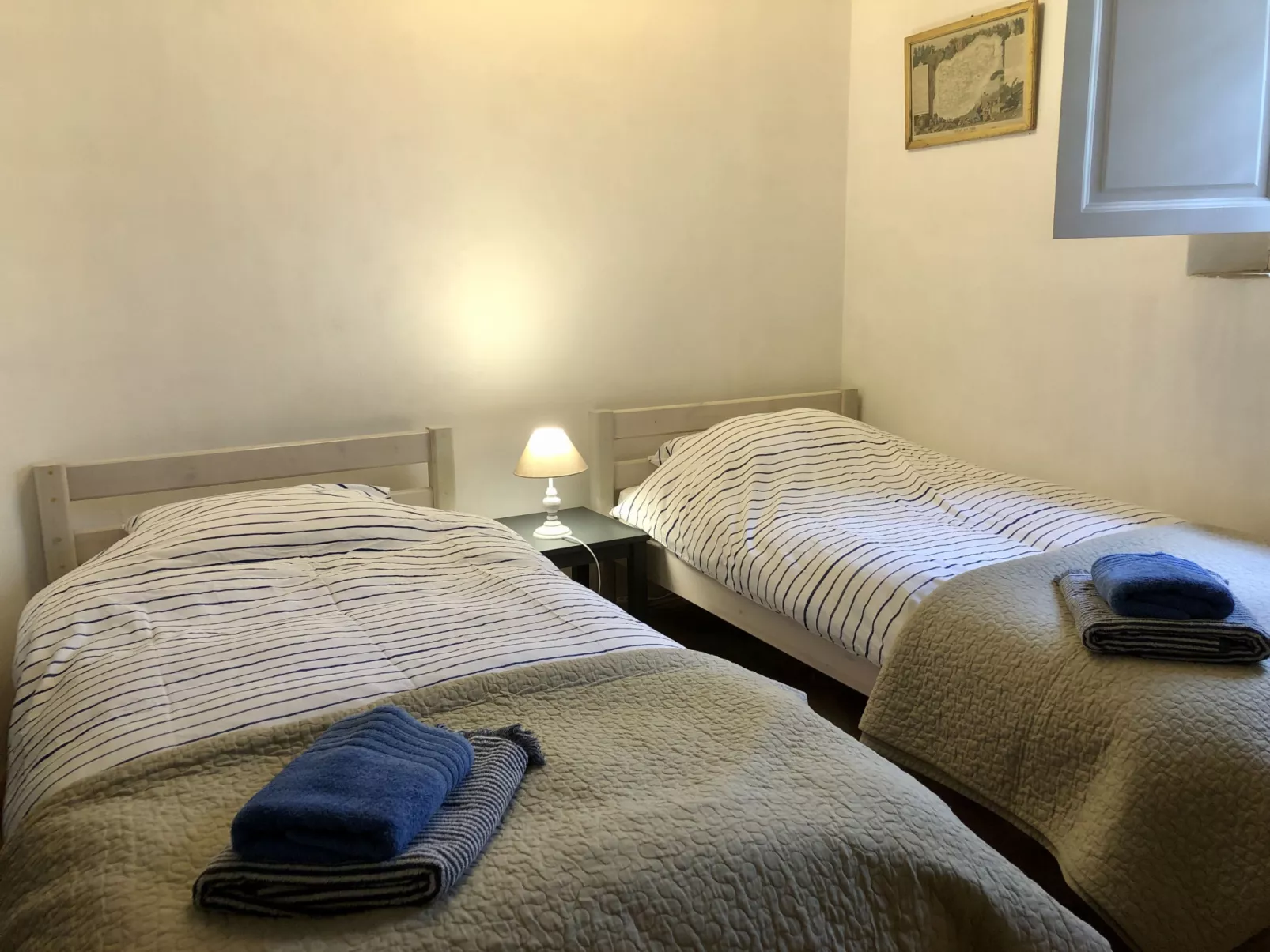 LES 2 PALMIERS - Drinnen