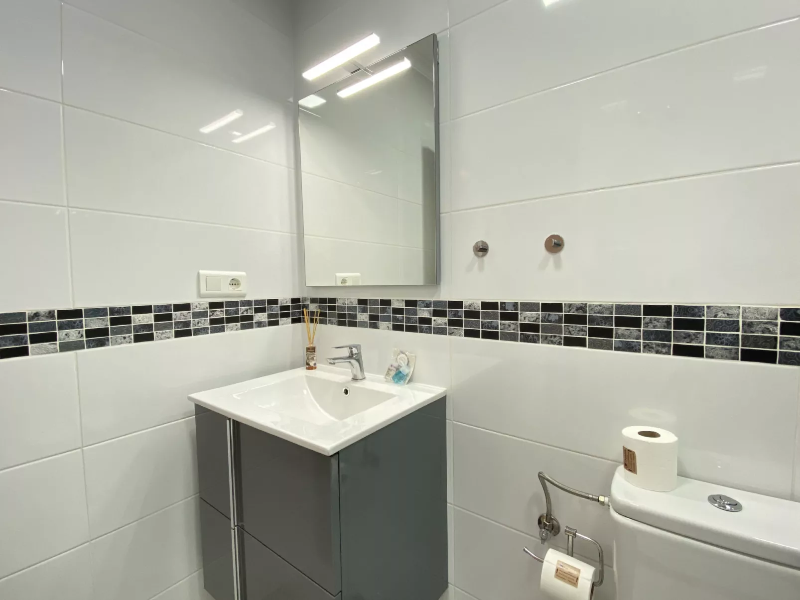 Mediterraneo 20E by Casasol - Inside