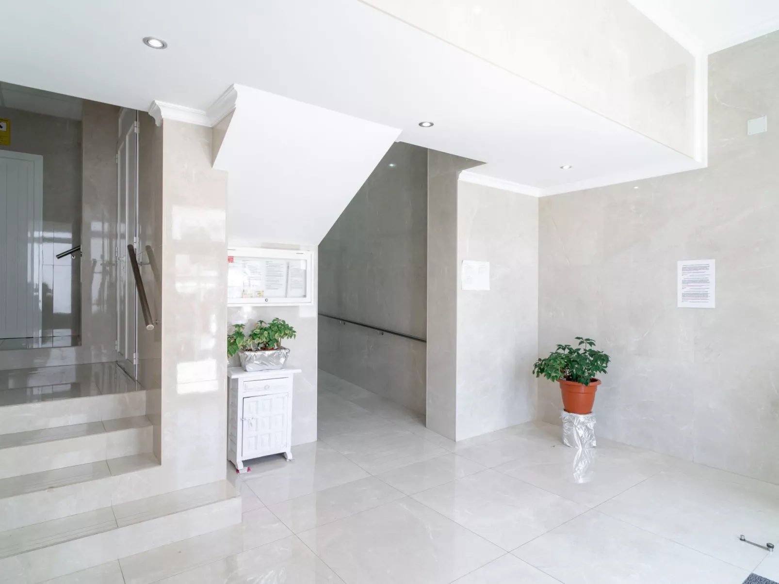 Delfin 1º3 Seaview Quartet by Casasol - Inside