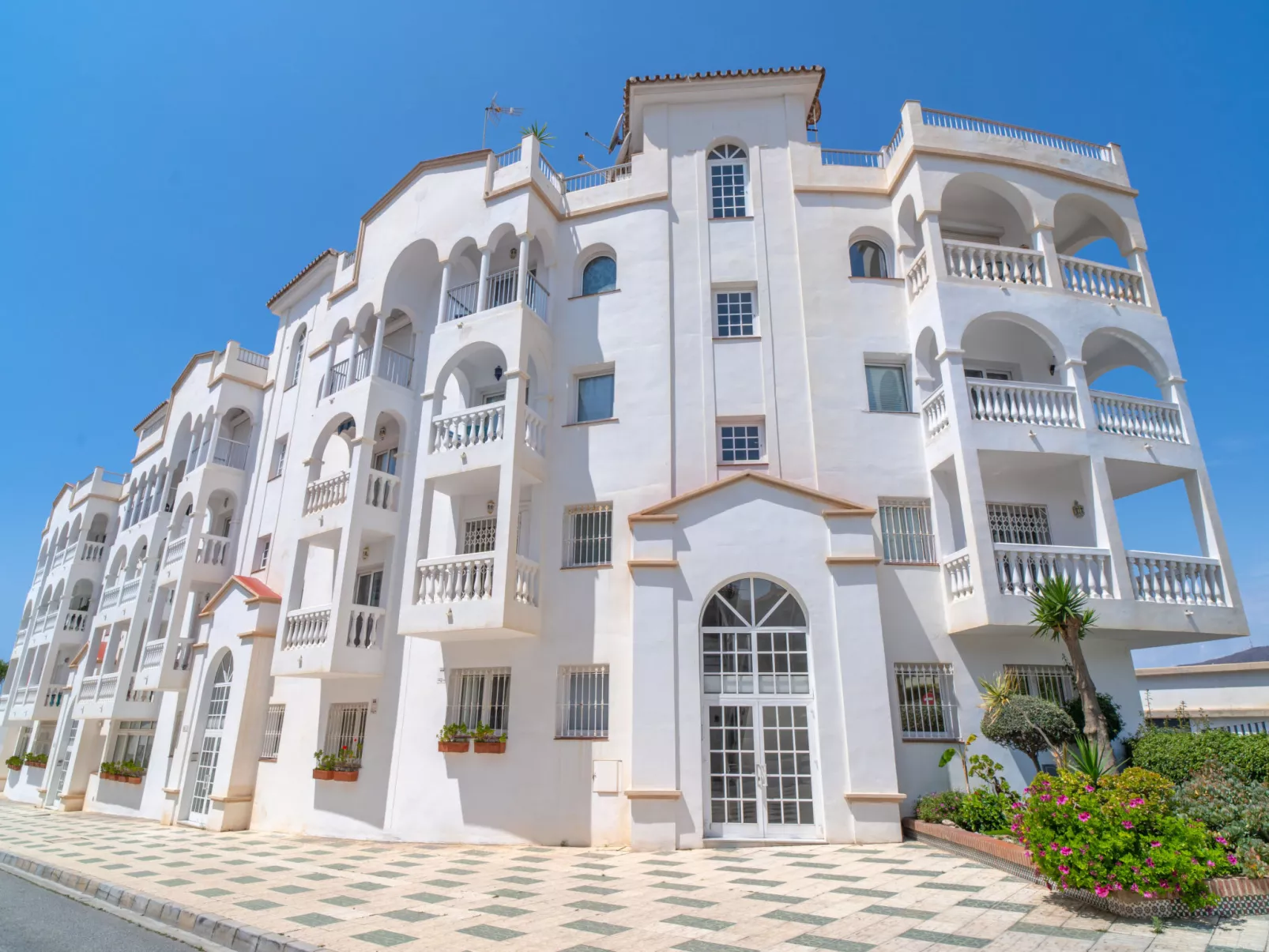 Stella Maris Beachfront B by Casasol - Dehors
