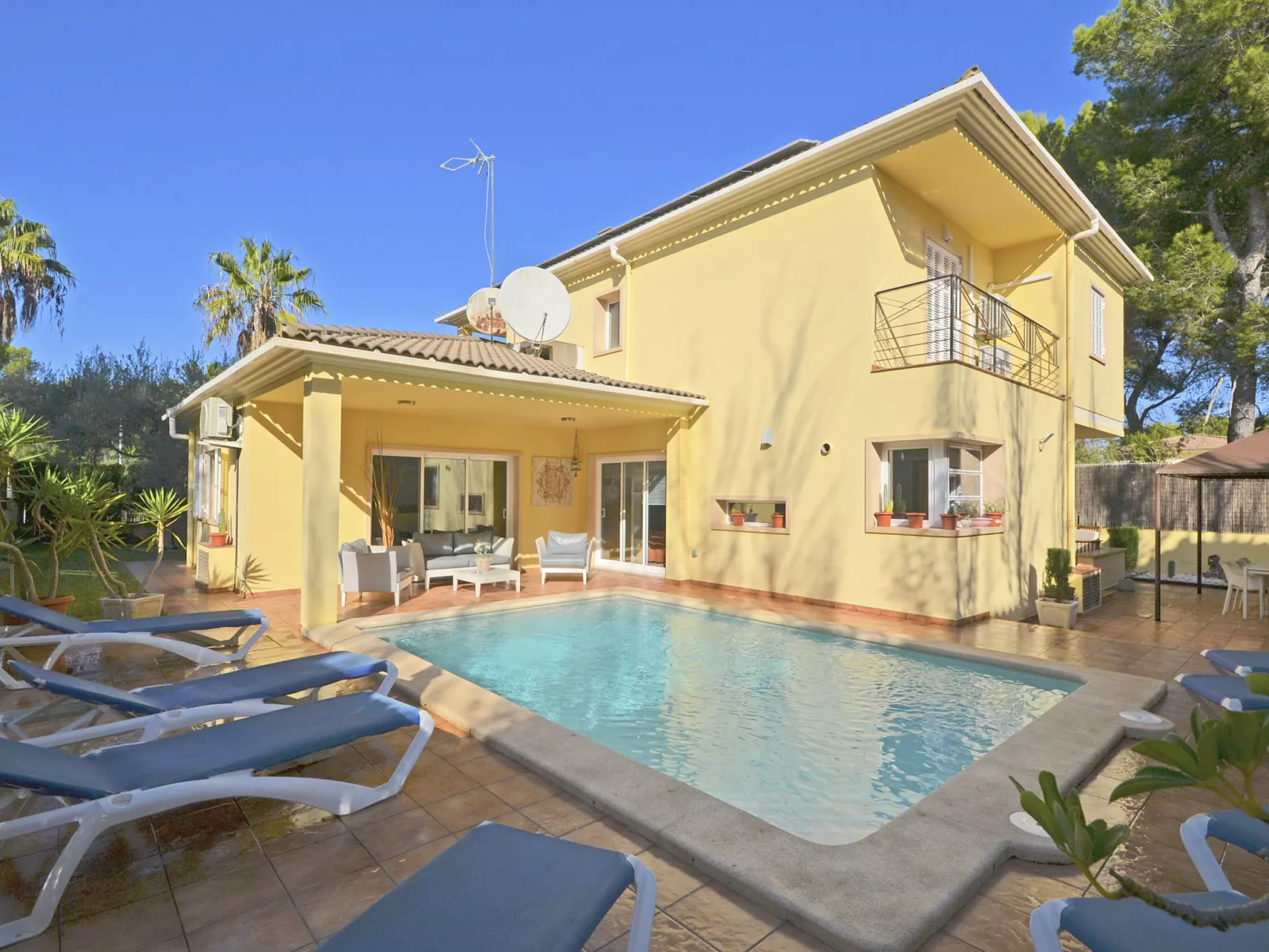 Villa Prestige - Draußen