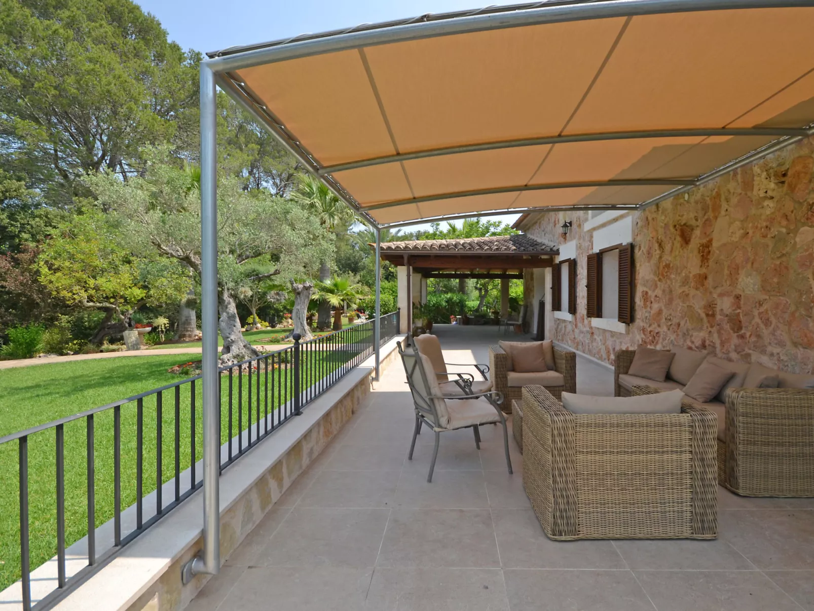 Ca na rossa - Dedans