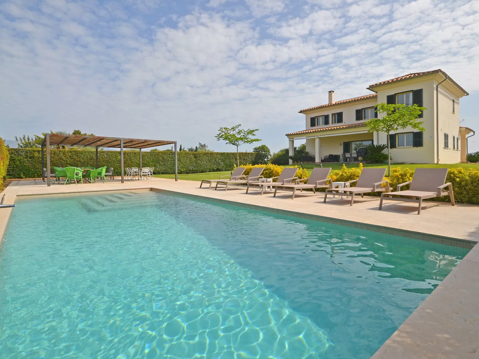 Ses Nines - Draußen