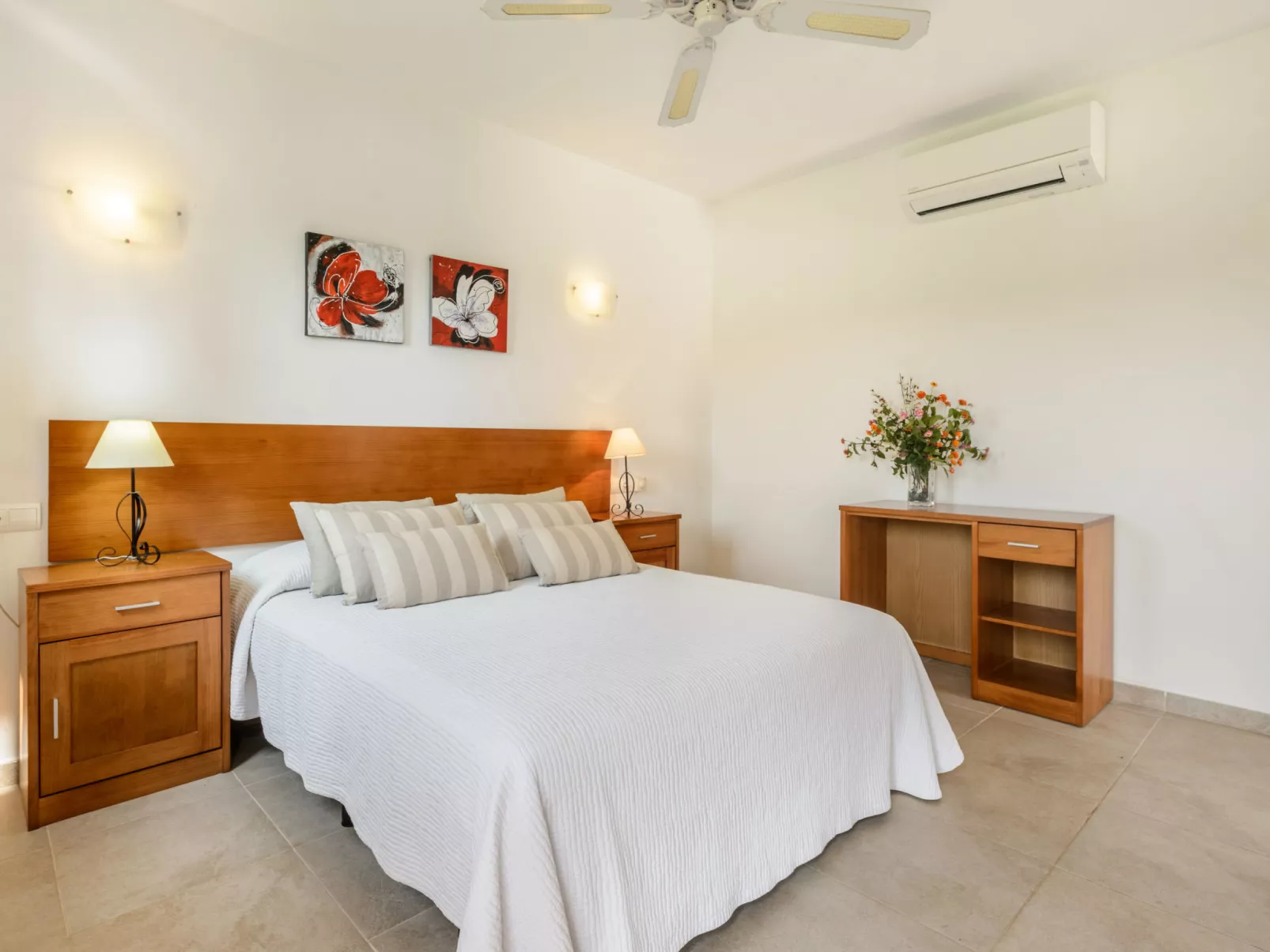 VILLA LUNA - Drinnen