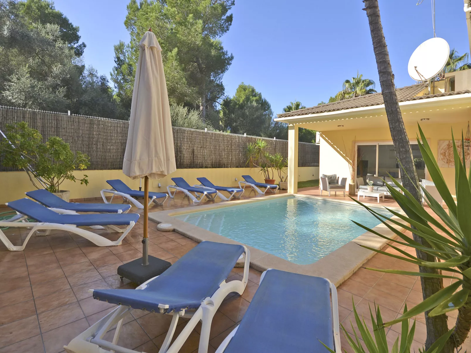 Villa Prestige - Draußen