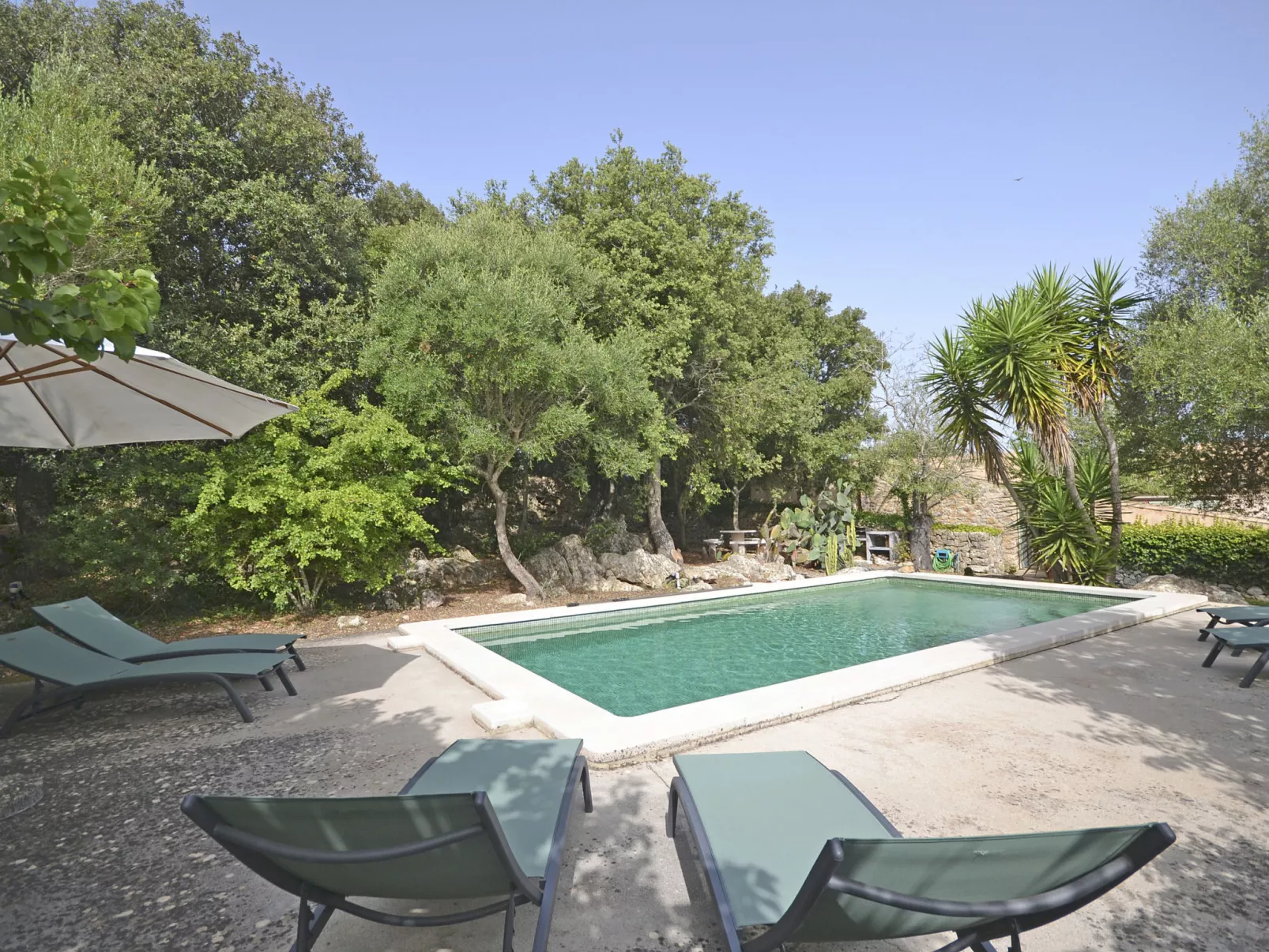 Es Romagueral - Outside