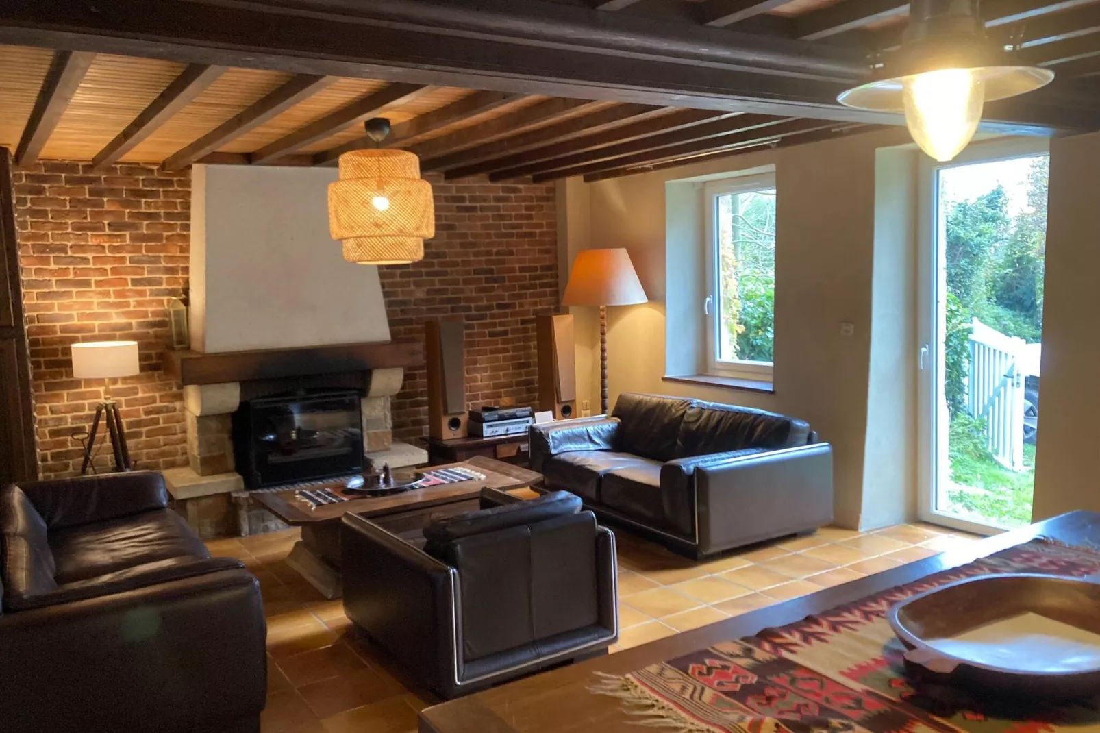 MAISON VIROLE-Salon