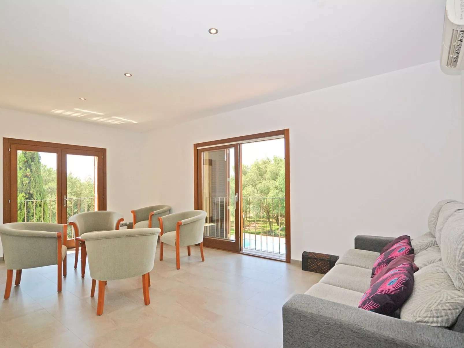 Santa Maria - Drinnen