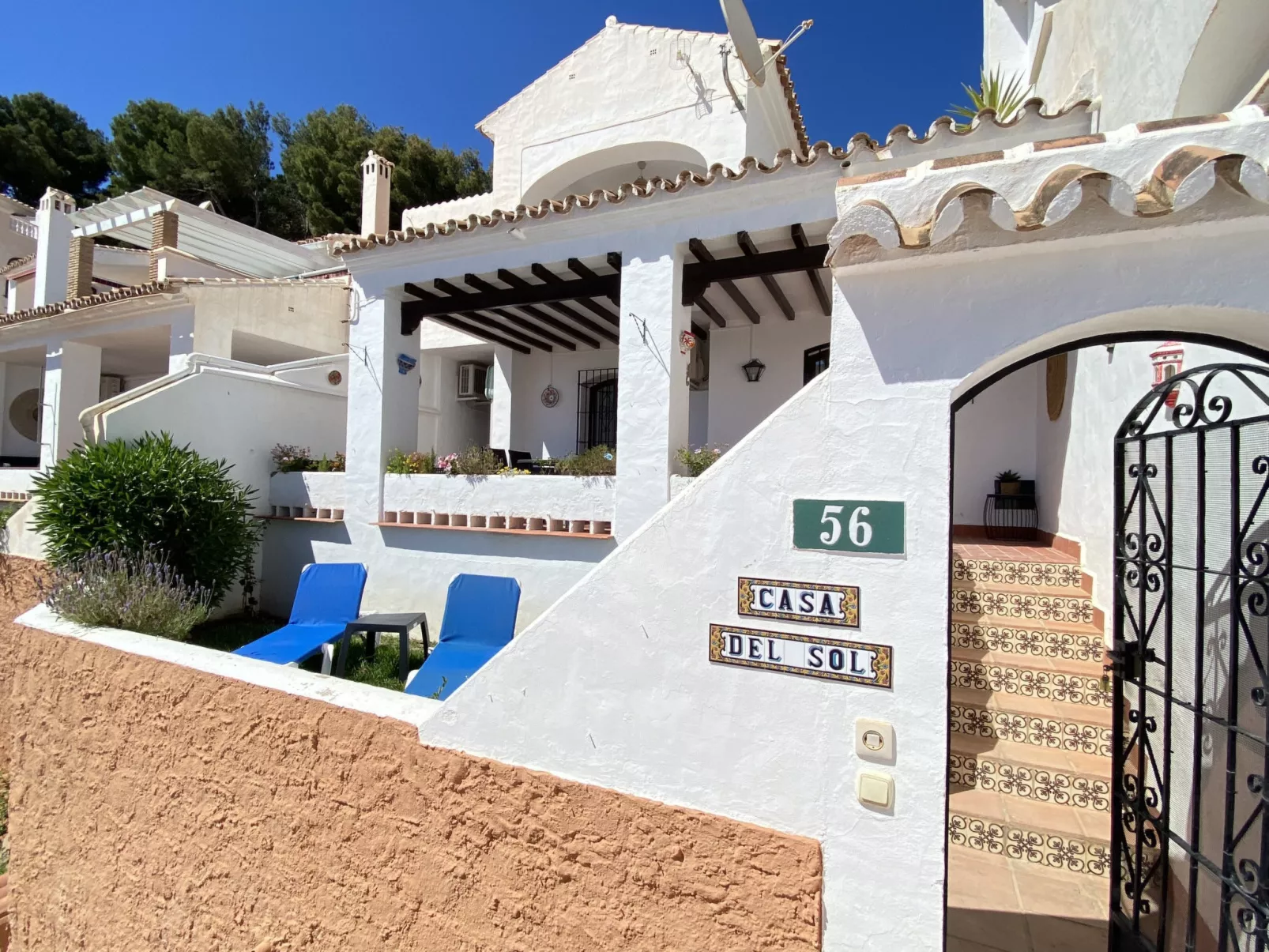 Capuchinos 56 San Juan Capistrano by Casasol - Draußen