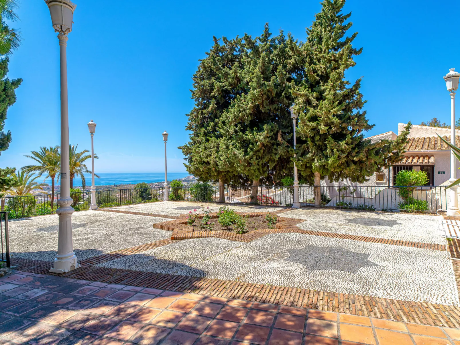 Hibiscos Seaview Terrace by Casasol - Outside