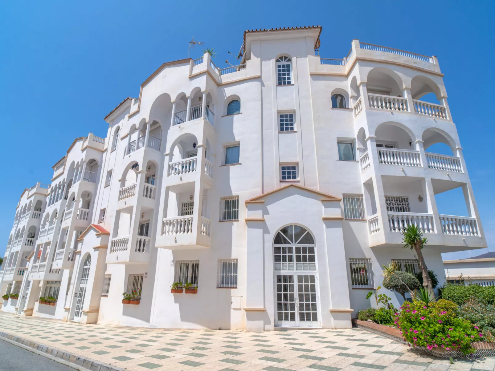 Stella Maris Beachfront 1J by Casasol - Dehors