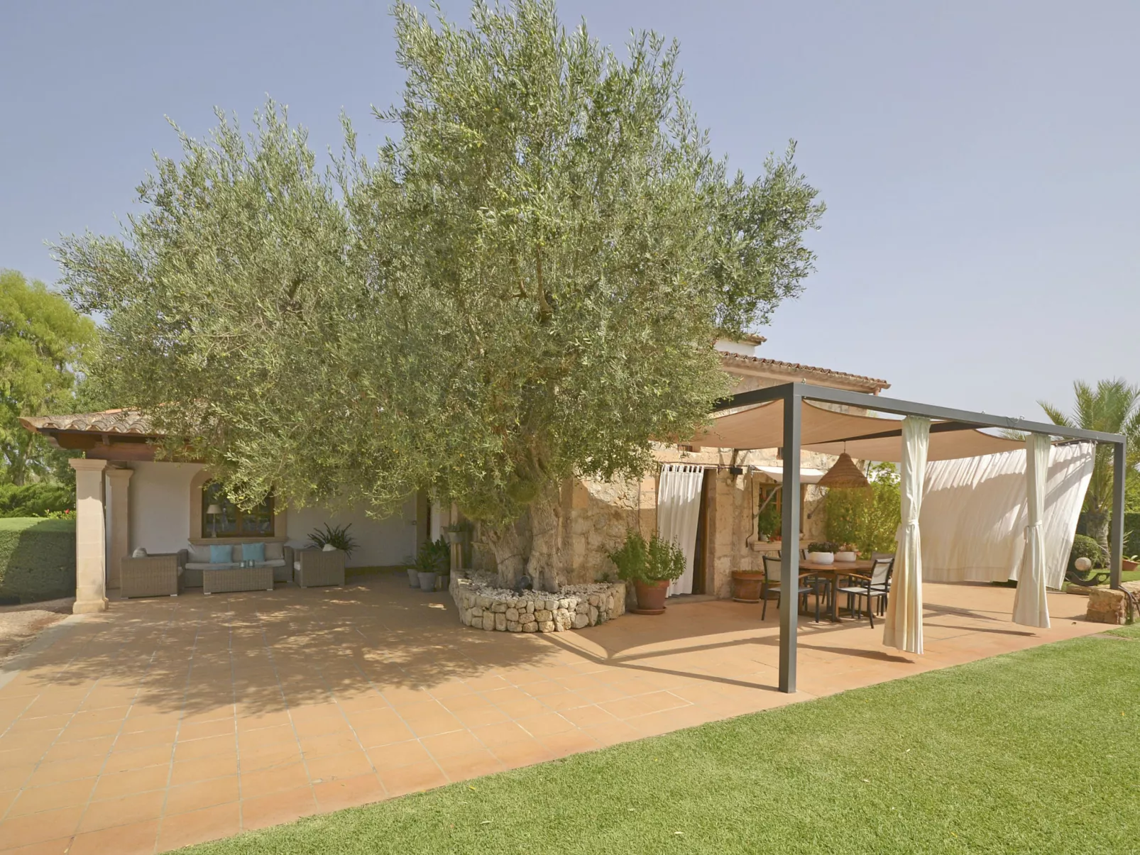 Bennassar - Draußen