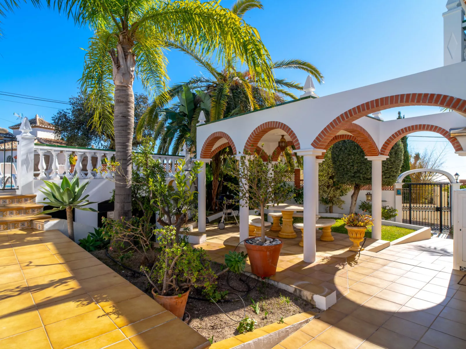 Villa Sandra Luxury Suite by Casasol - Draußen