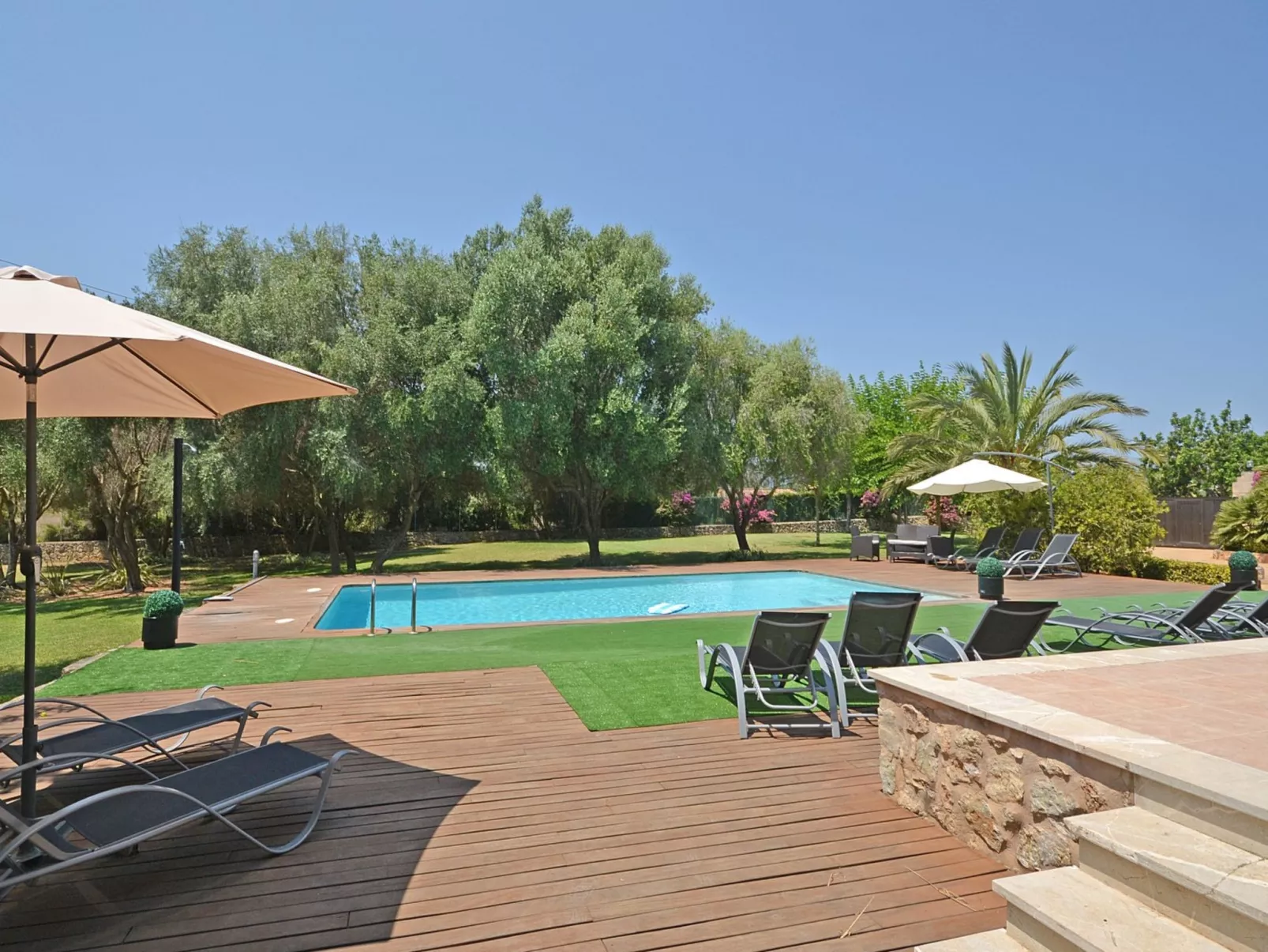 Santa Maria - Draußen