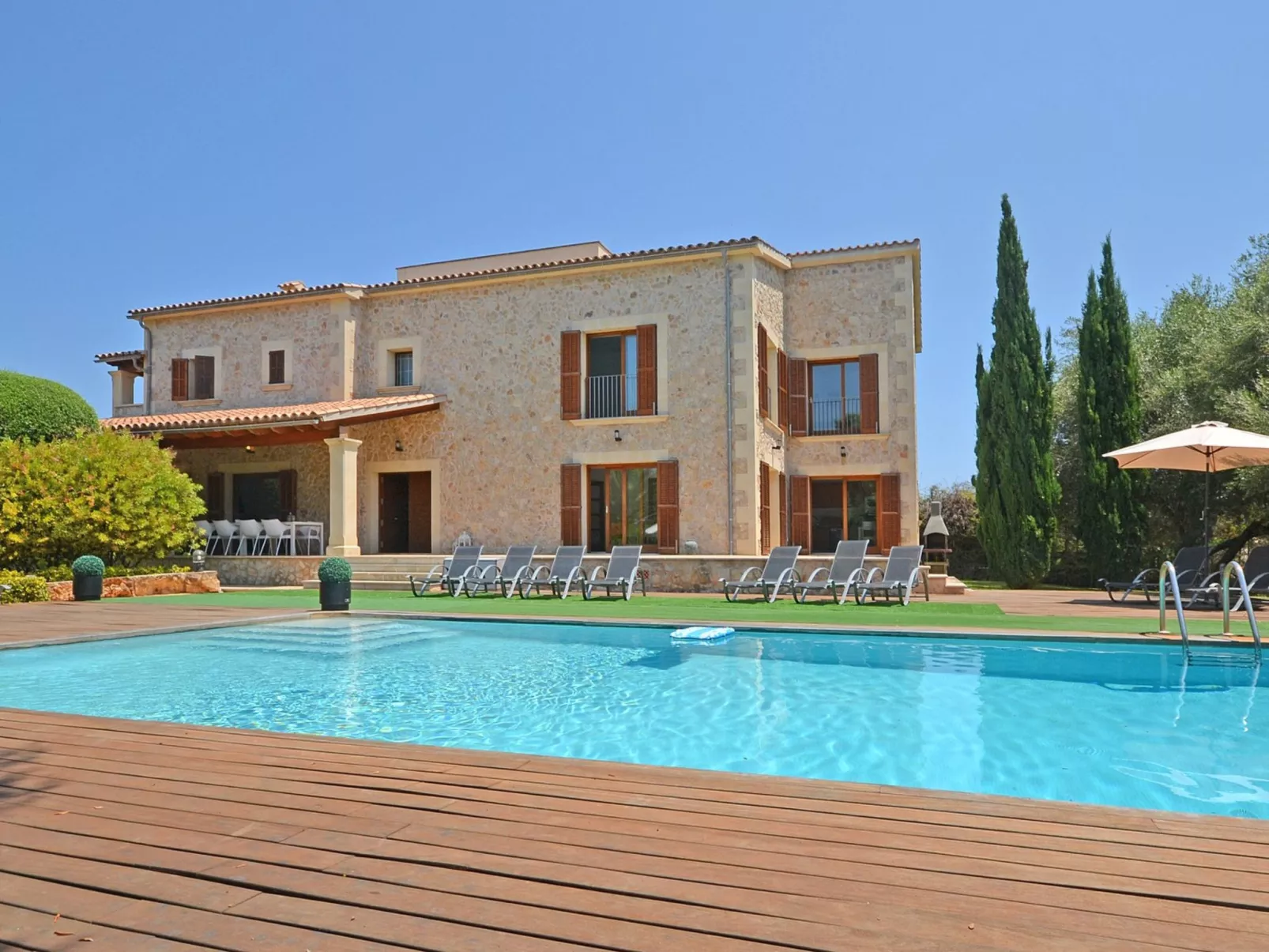 Santa Maria - Draußen