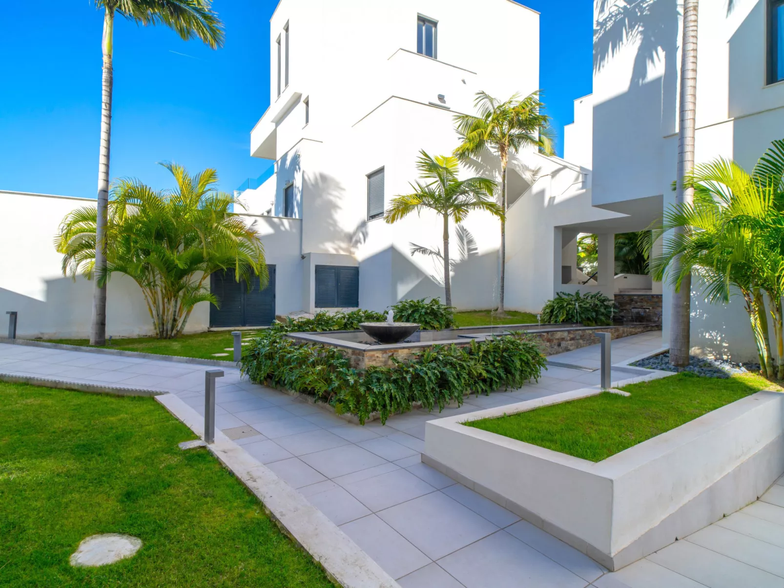 Royal Palm Luxe by Casasol - Outside