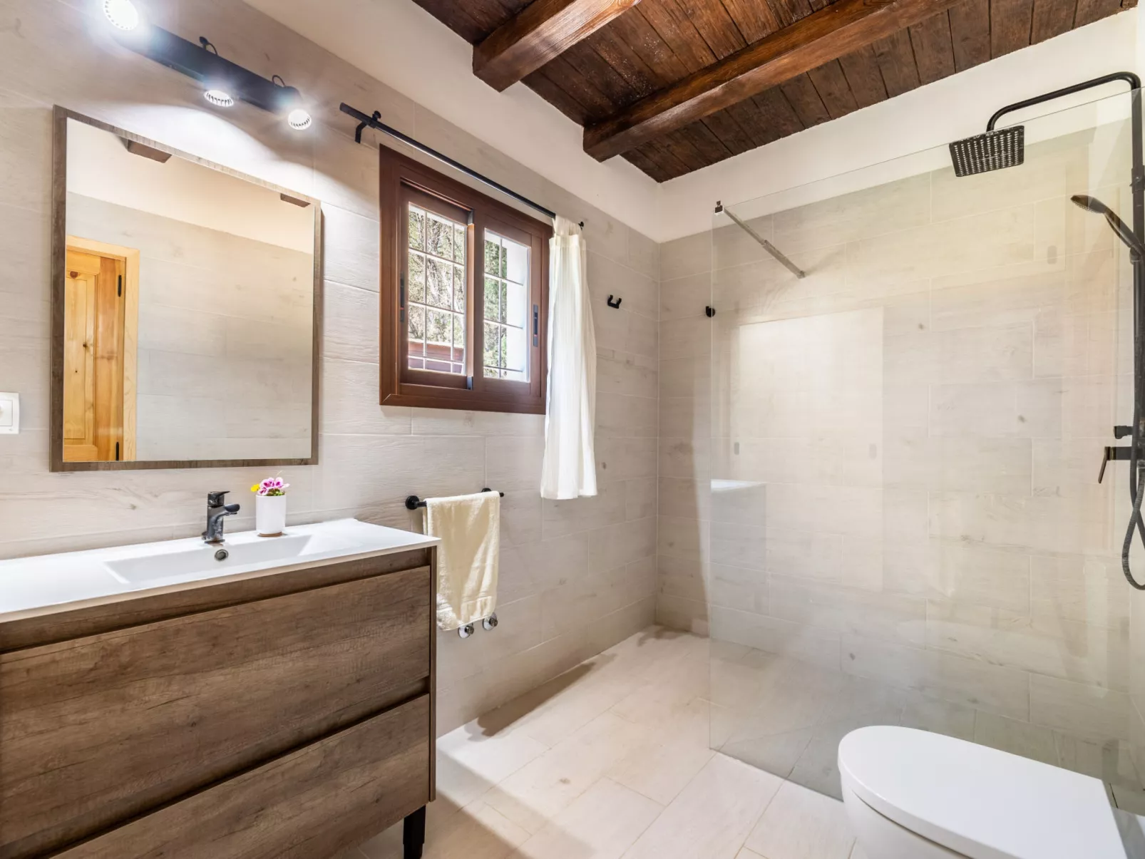 VILLA JAZMÍN - Inside