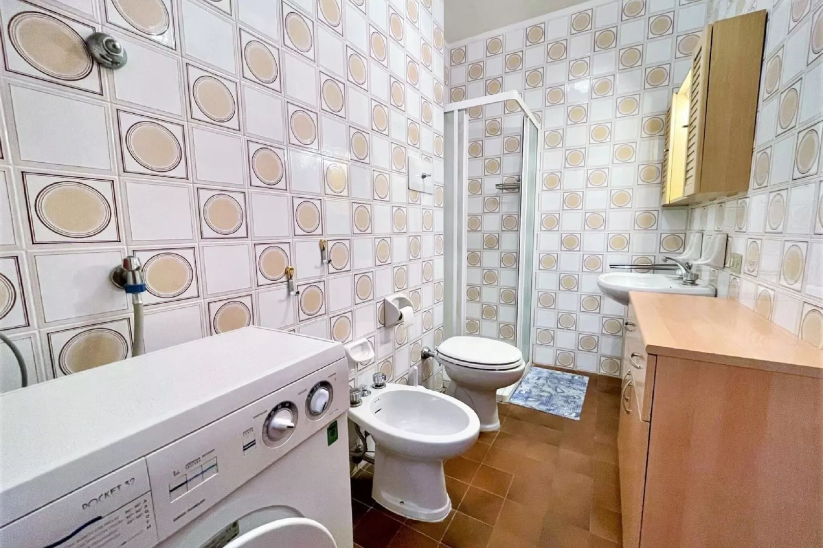 Bora 14F mono-Bathroom
