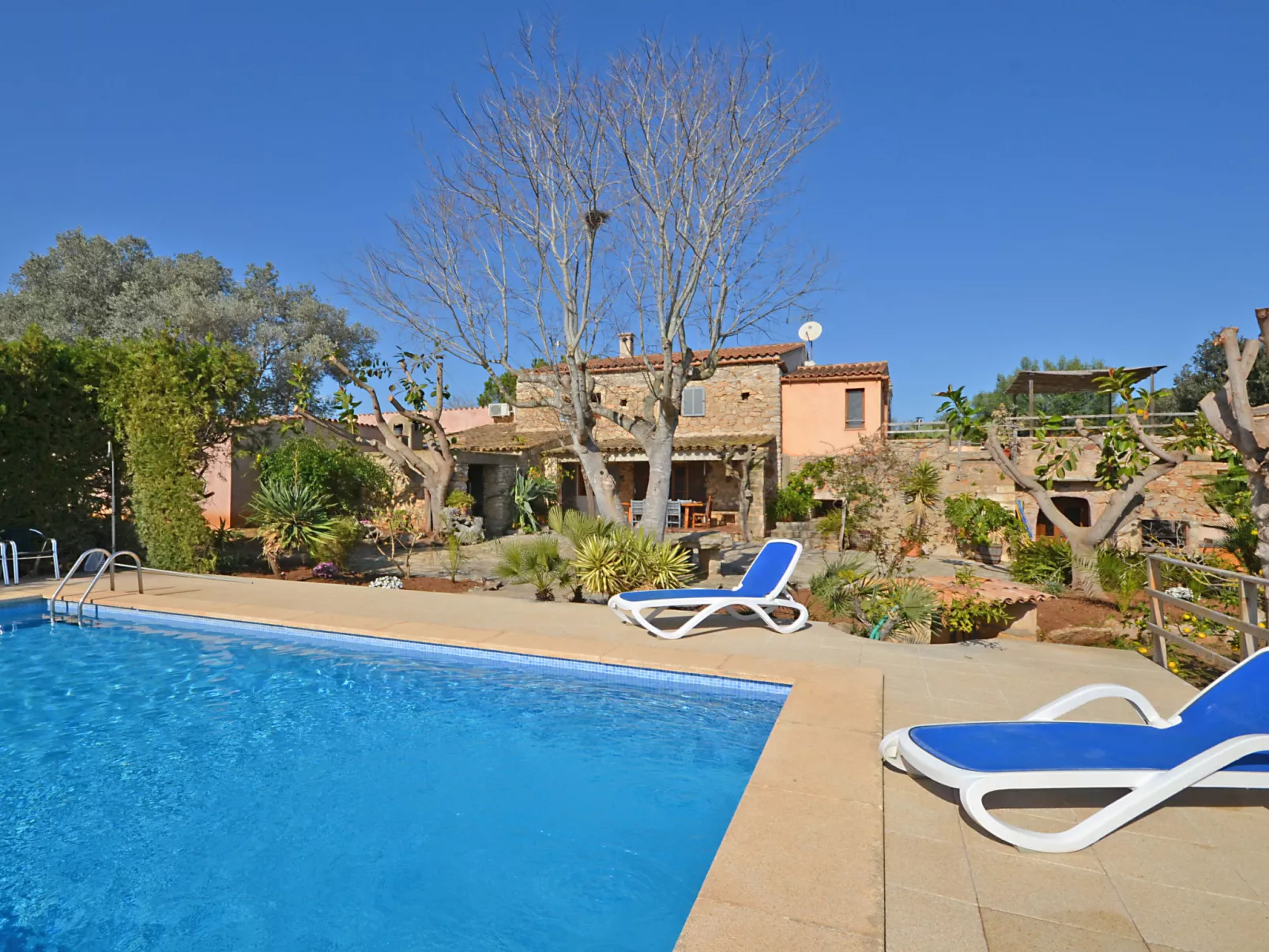 Rafal baix - Outside