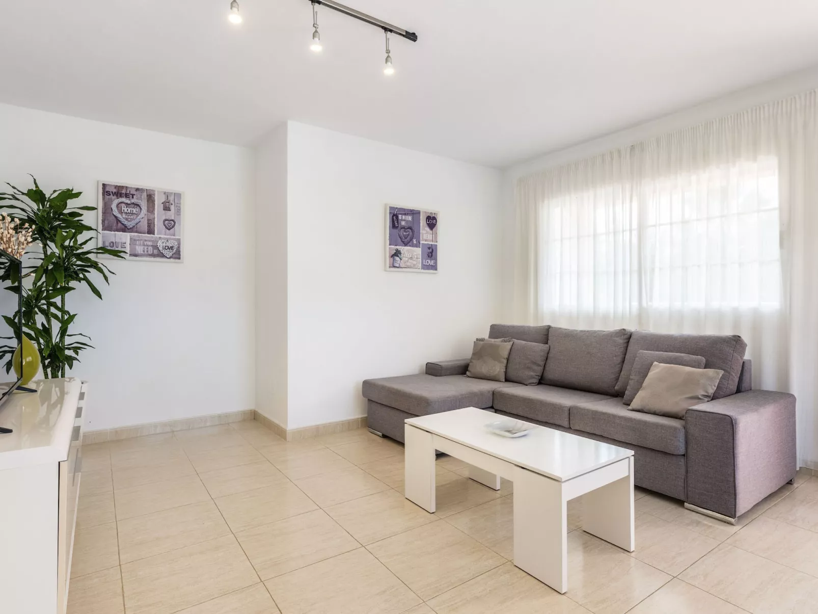 VILLA CAS PUIG - Drinnen