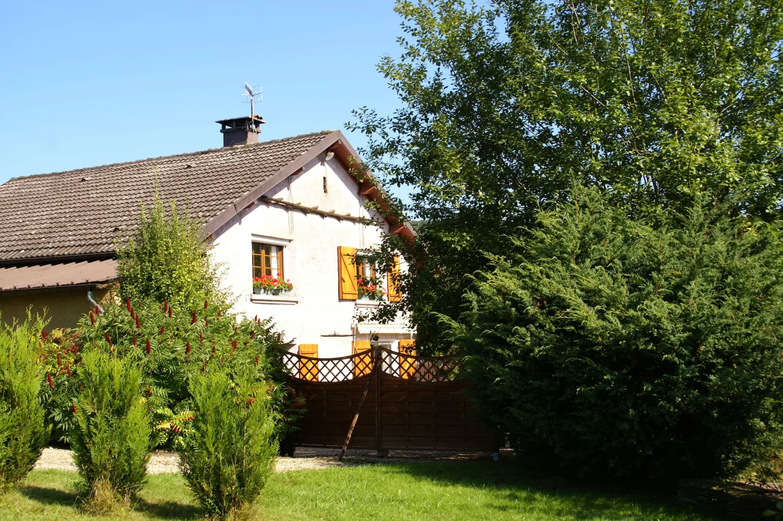 Maison de vacances - LA CHAPELLE-AUX-BOIS