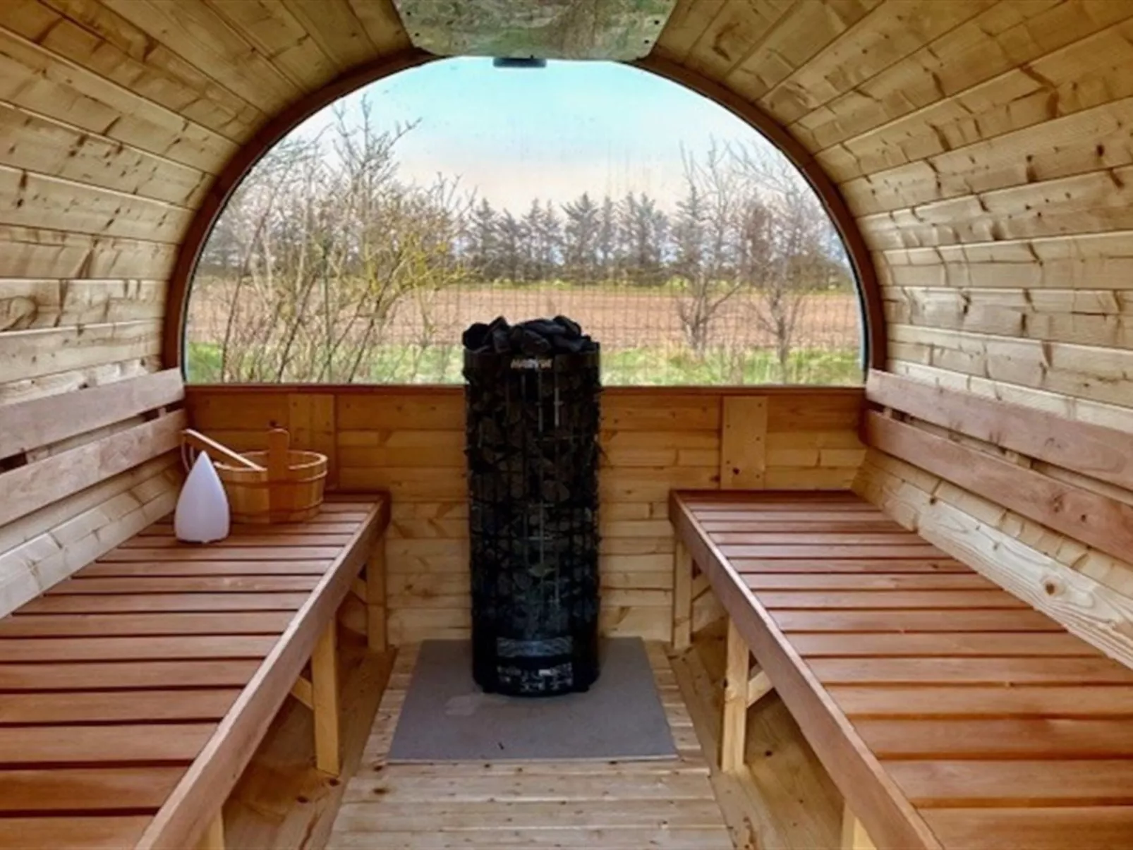 "Suna" - 1.3km from the sea - Outside