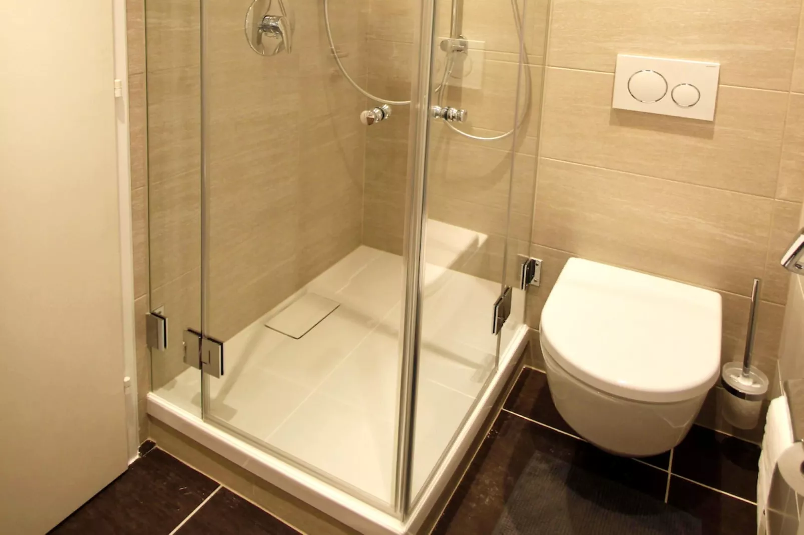 Menardi D - Badezimmer