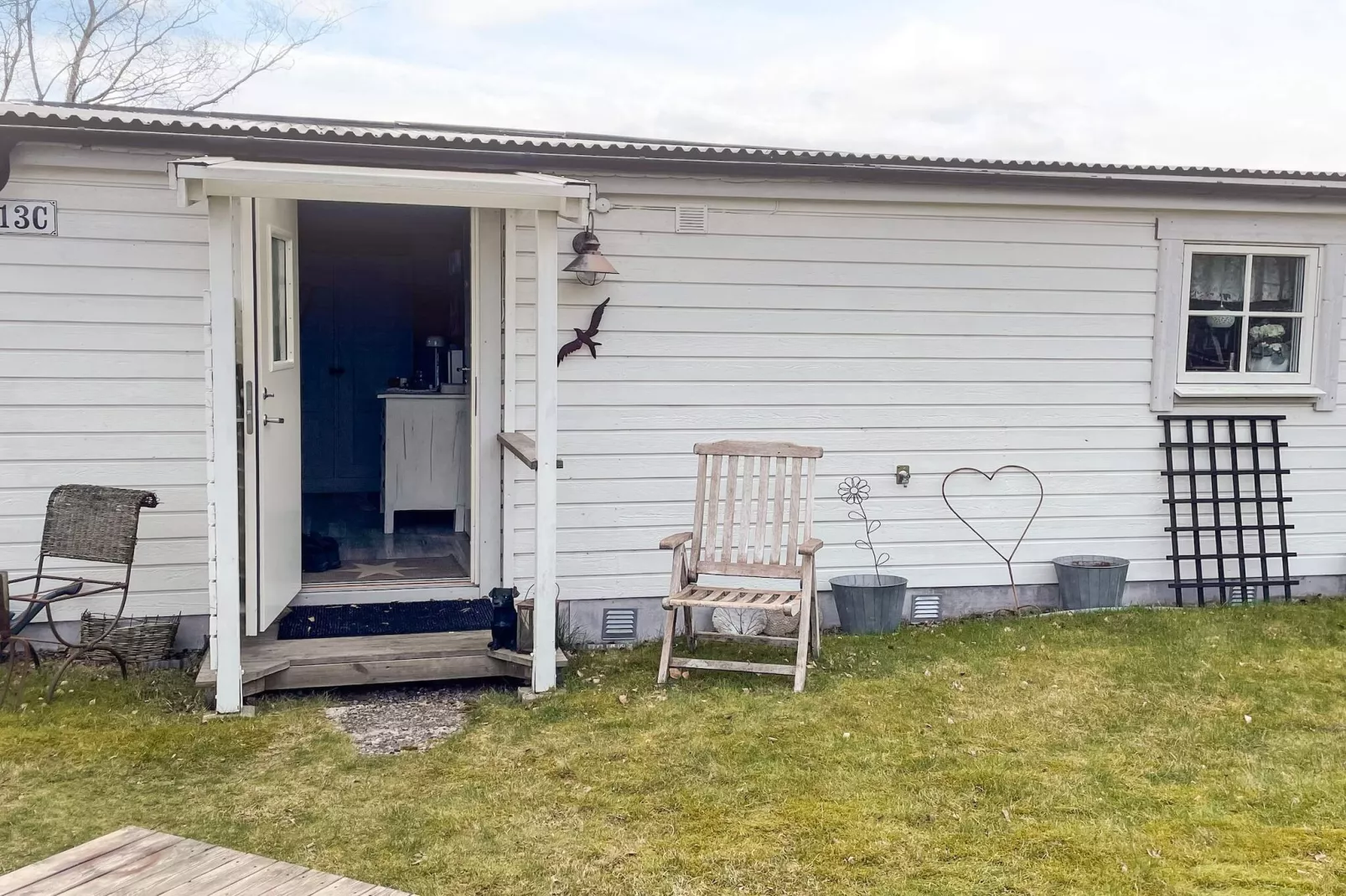 6 person holiday home in Skummeslövsstrand