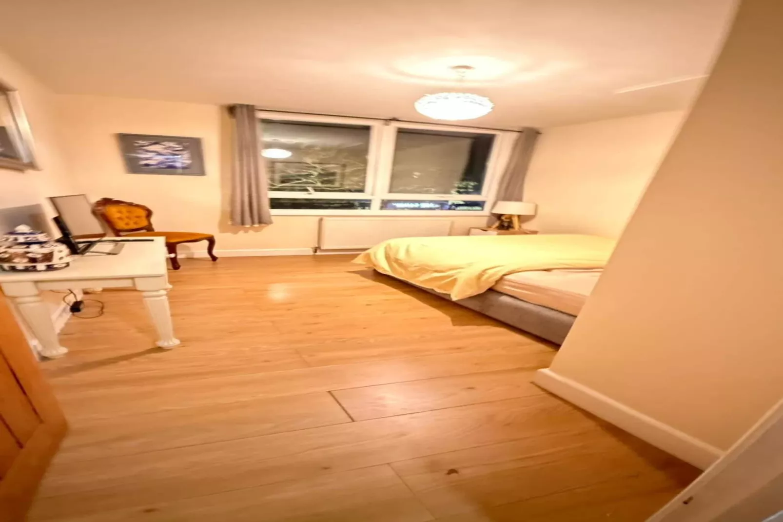 Compact Double Studio