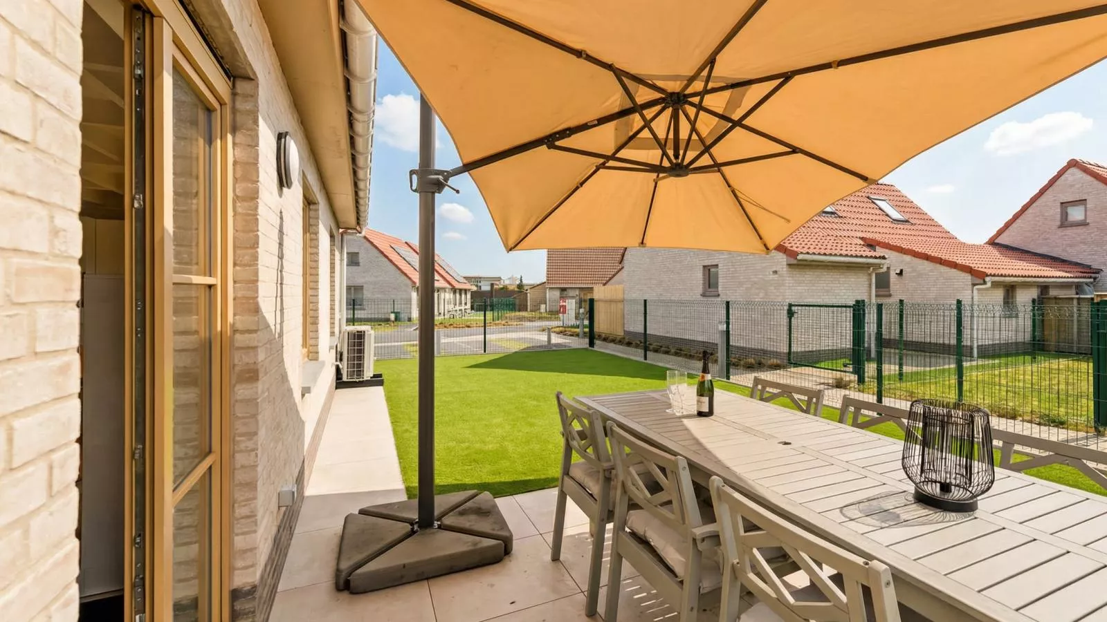 Westhinder I H90 - Terrace balcony