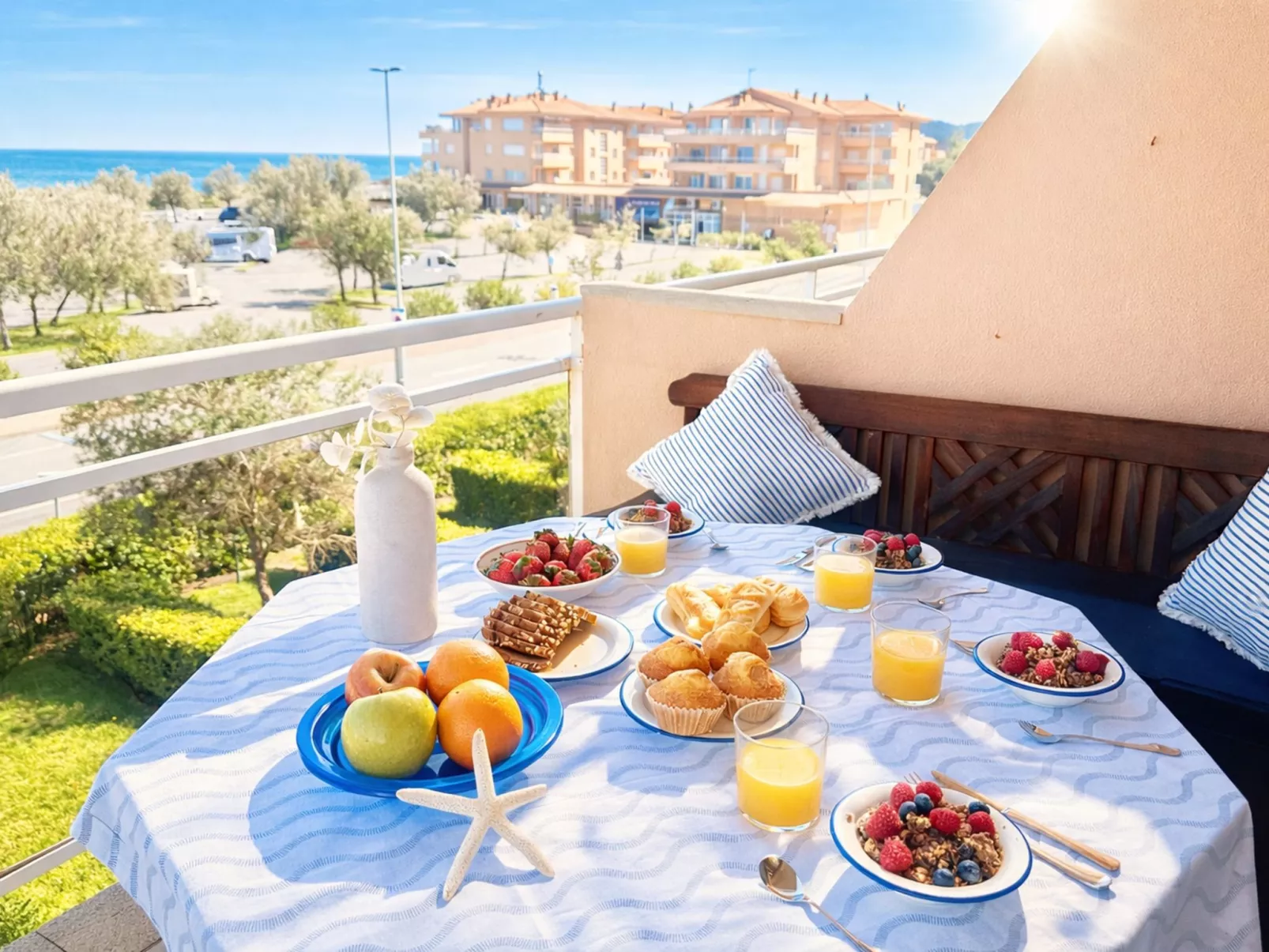 Port Pals "Summer Vibes" - Inside