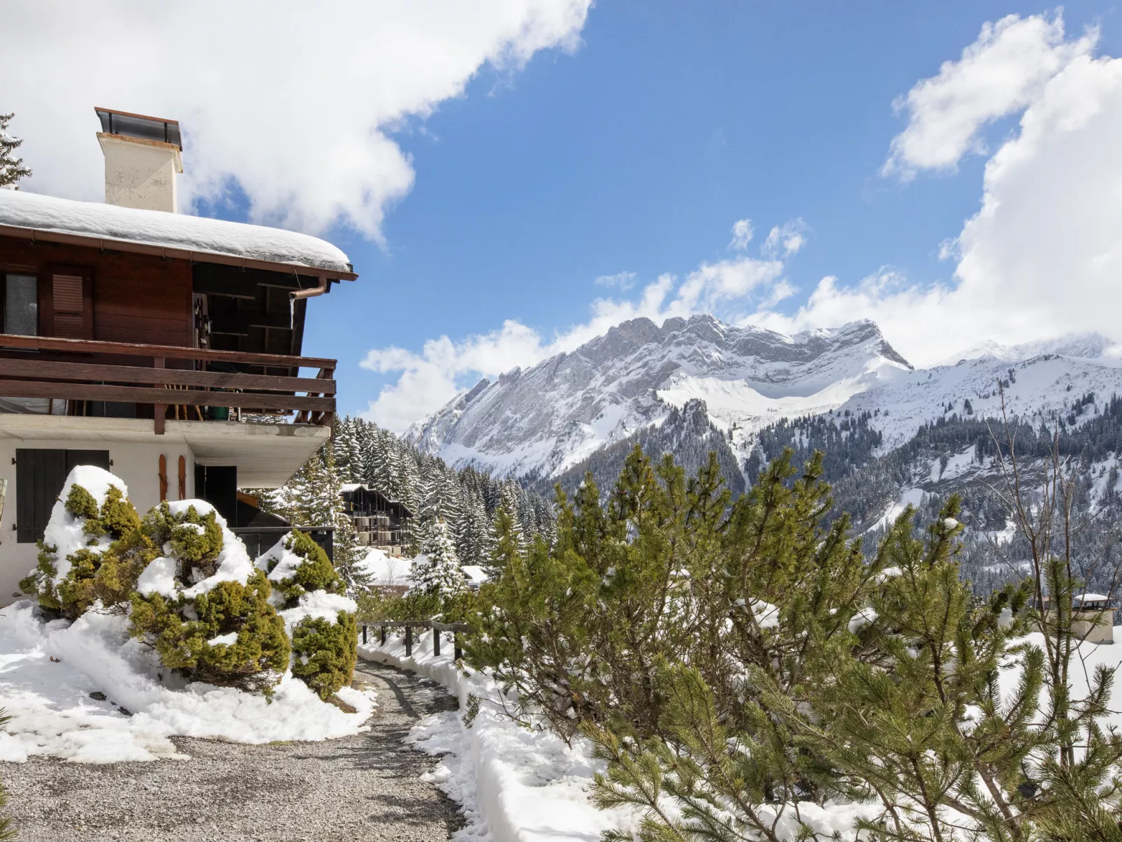 Les Arsets 308/15 - Draußen