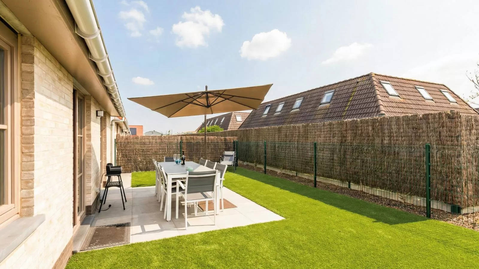 Westhinder I H12 - Garten Sommer