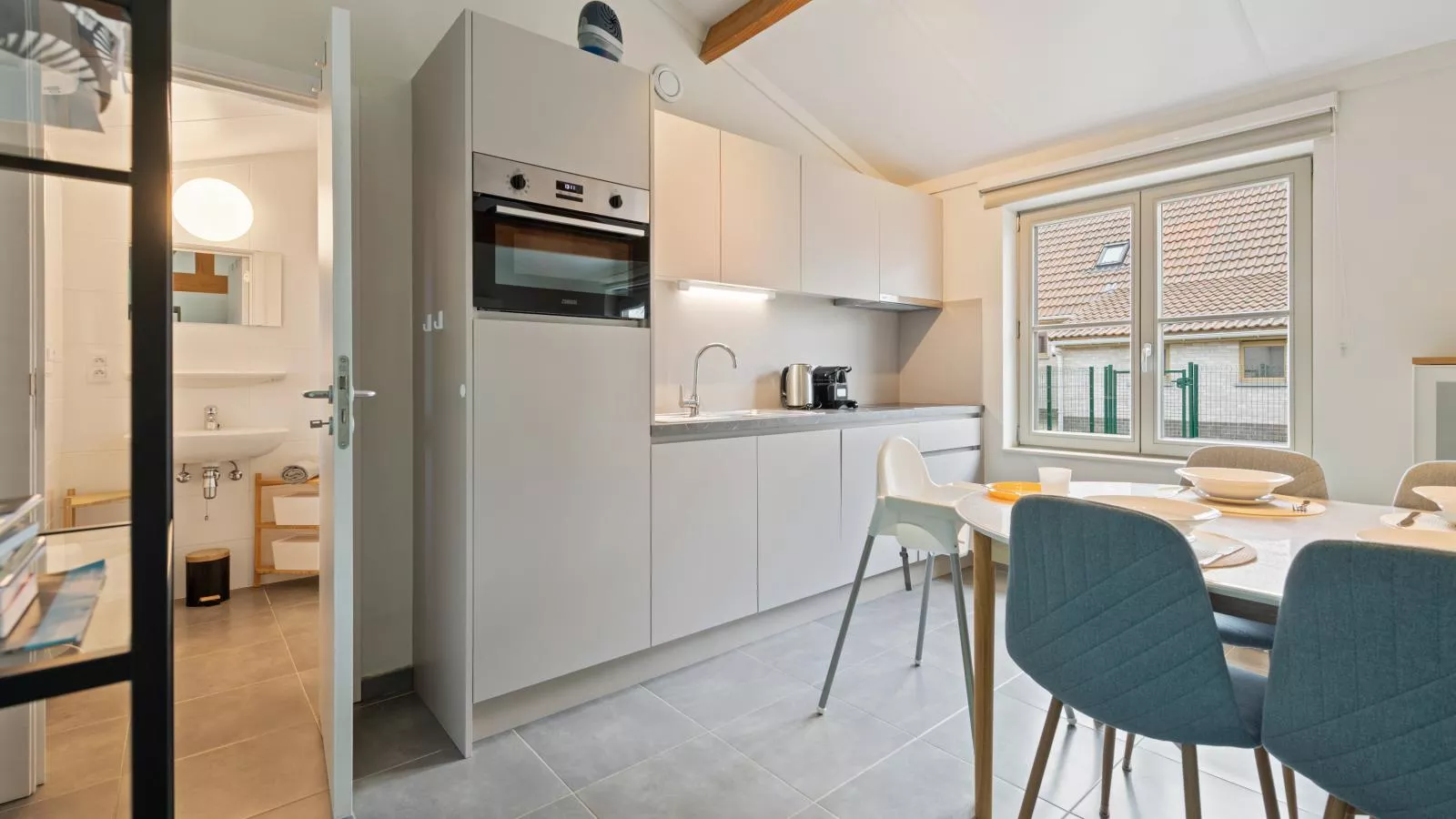 Westhinder I H93 - Kitchen