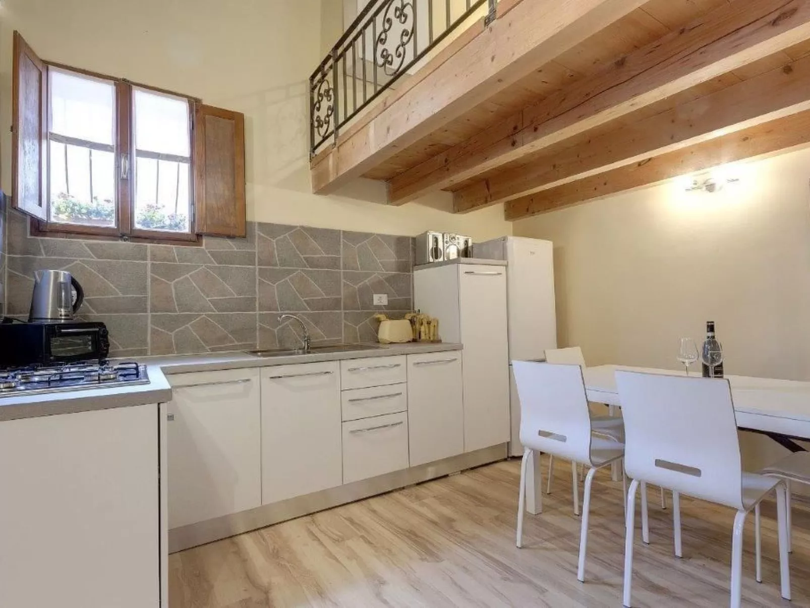 Schicke, moderne und geschmackvoll eingerichtete Ferienwohnung im beliebten Vie - Drinnen
