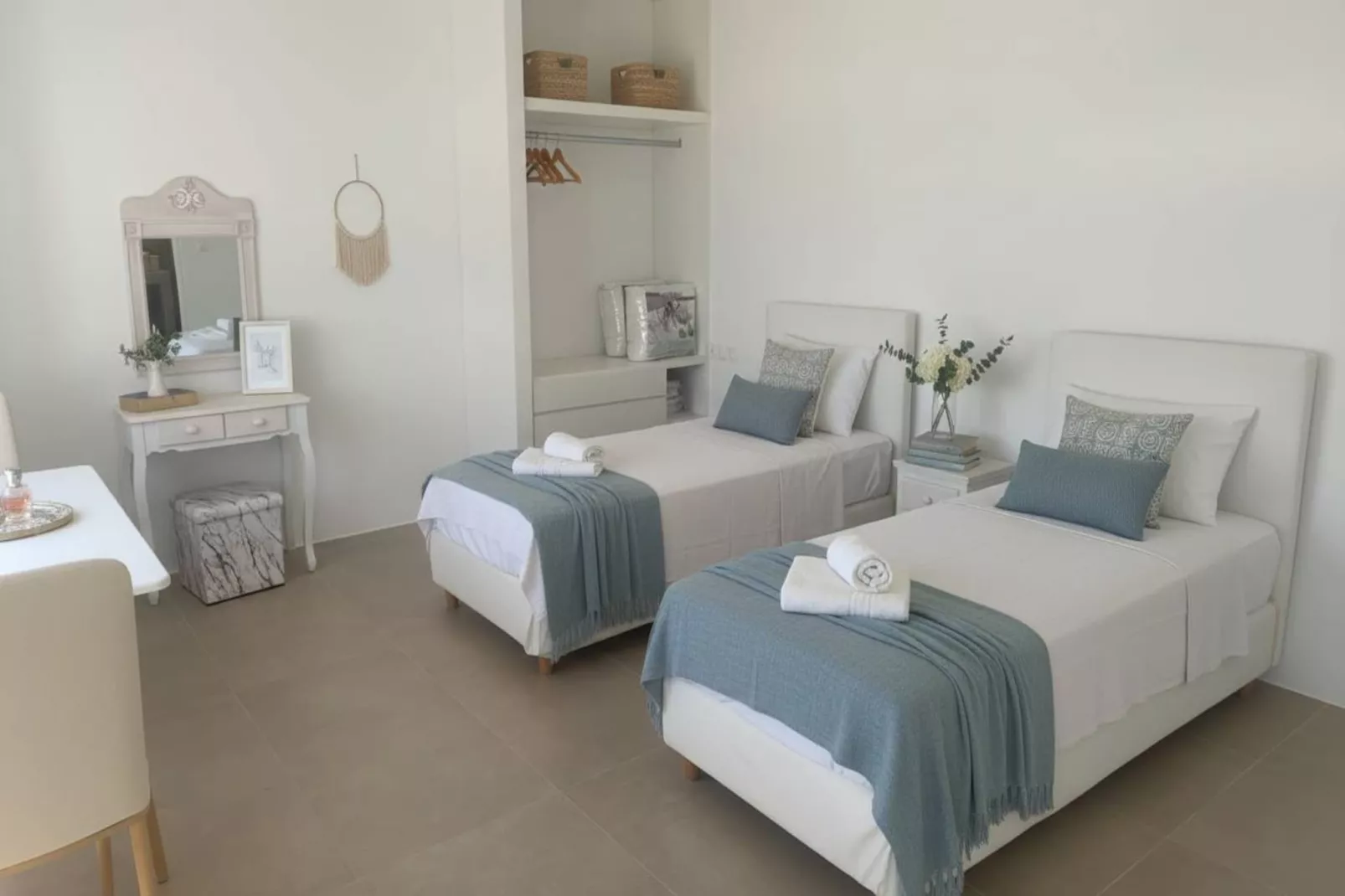 Marinos_St_vacay - Bedroom