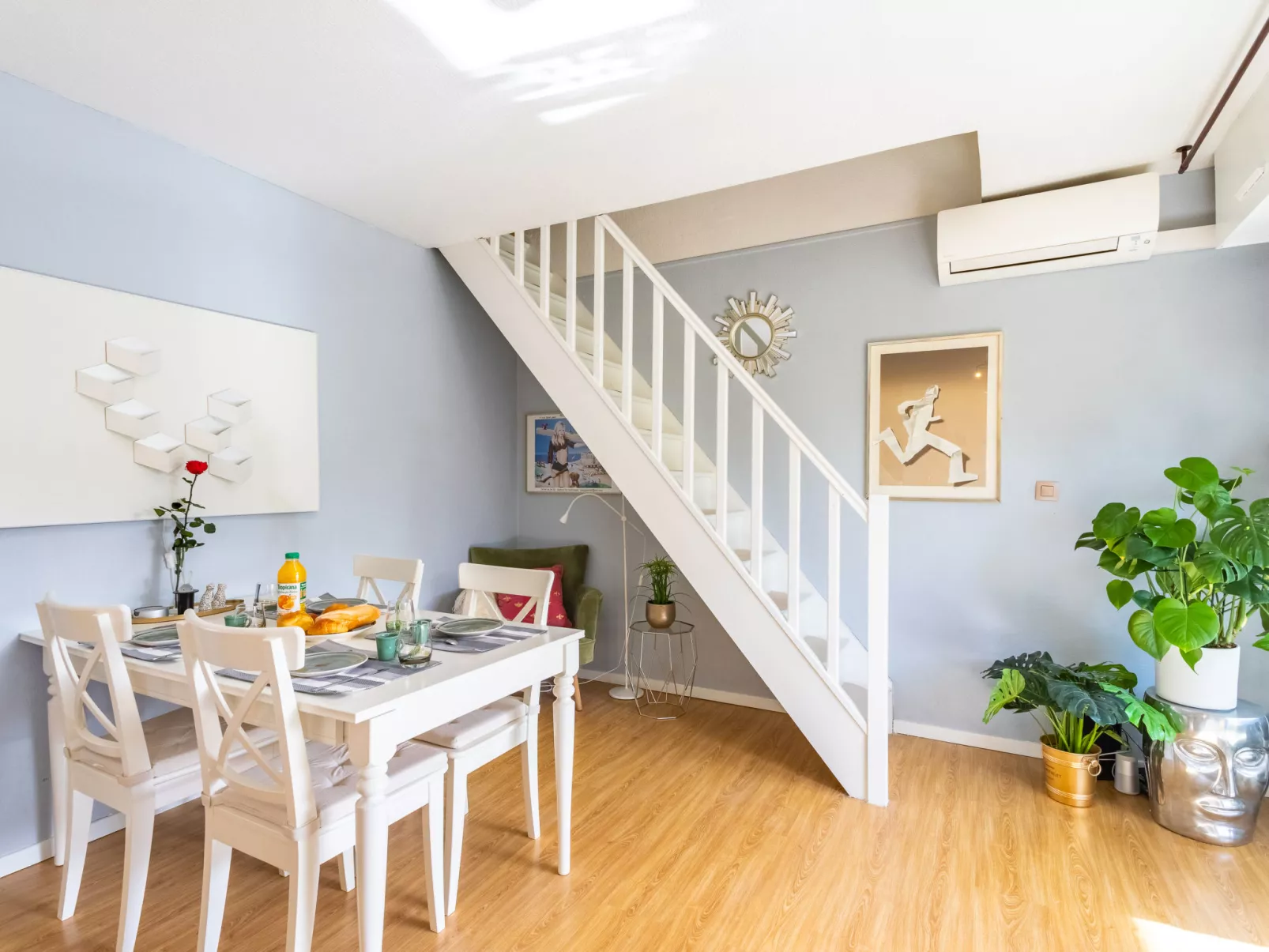 Le Clos Sainte Anne - Inside