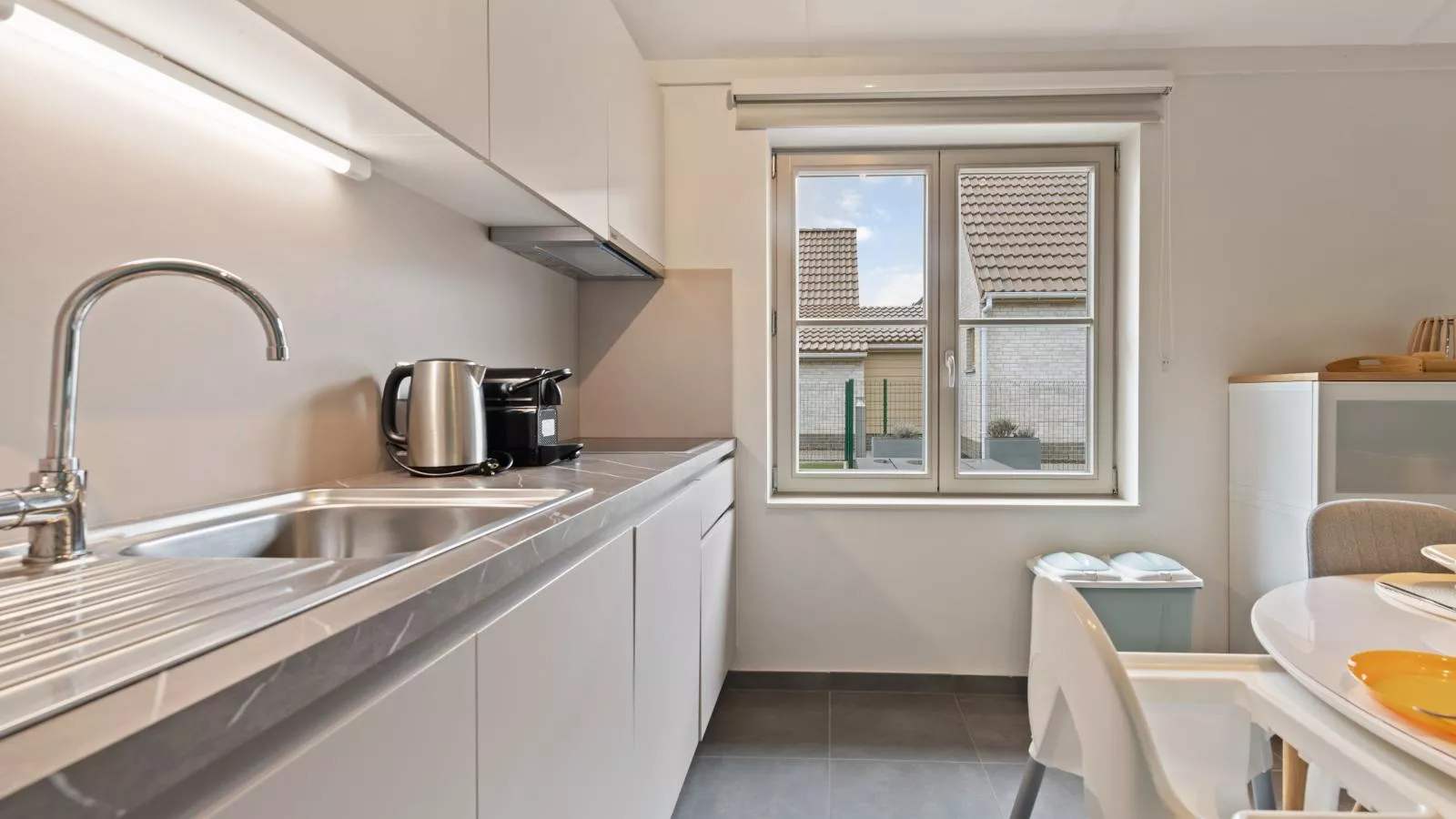 Westhinder I H93 - Kitchen